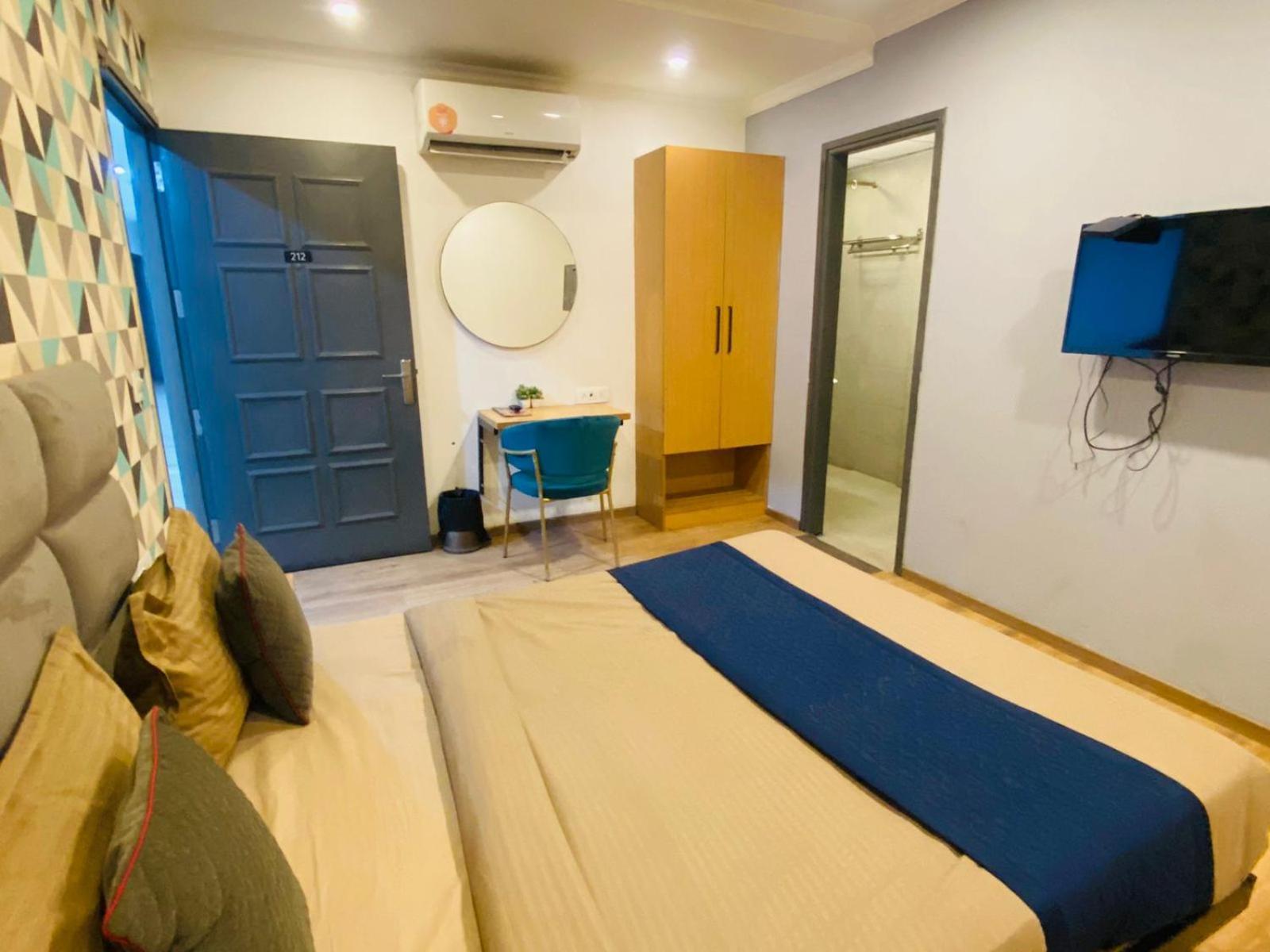 Hotel Qotel Chhatarpur- Opp Tivoli Garden 3*