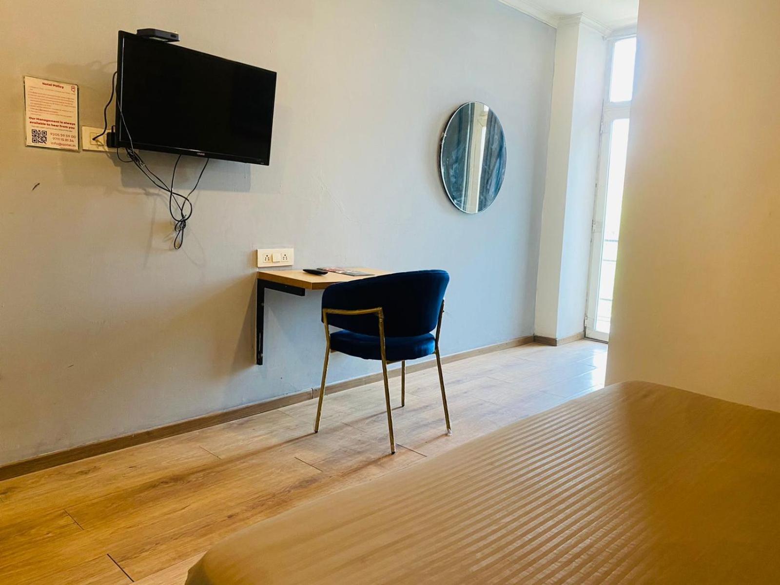 Hotel Qotel Chhatarpur- Opp Tivoli Garden 3*
