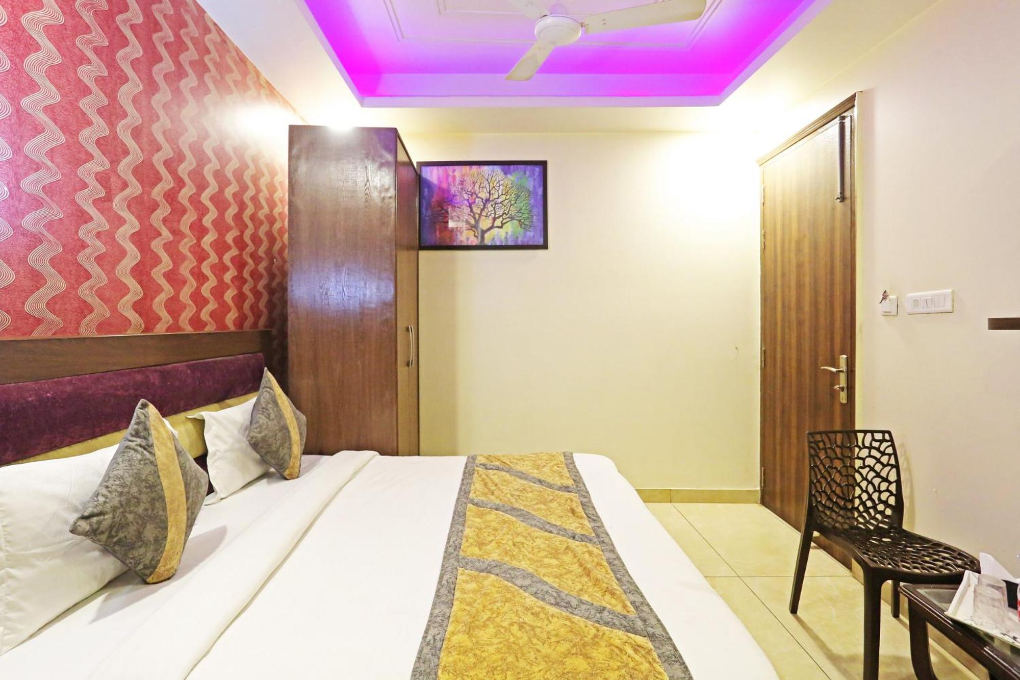 Airport Hotel Redstone New Delhi