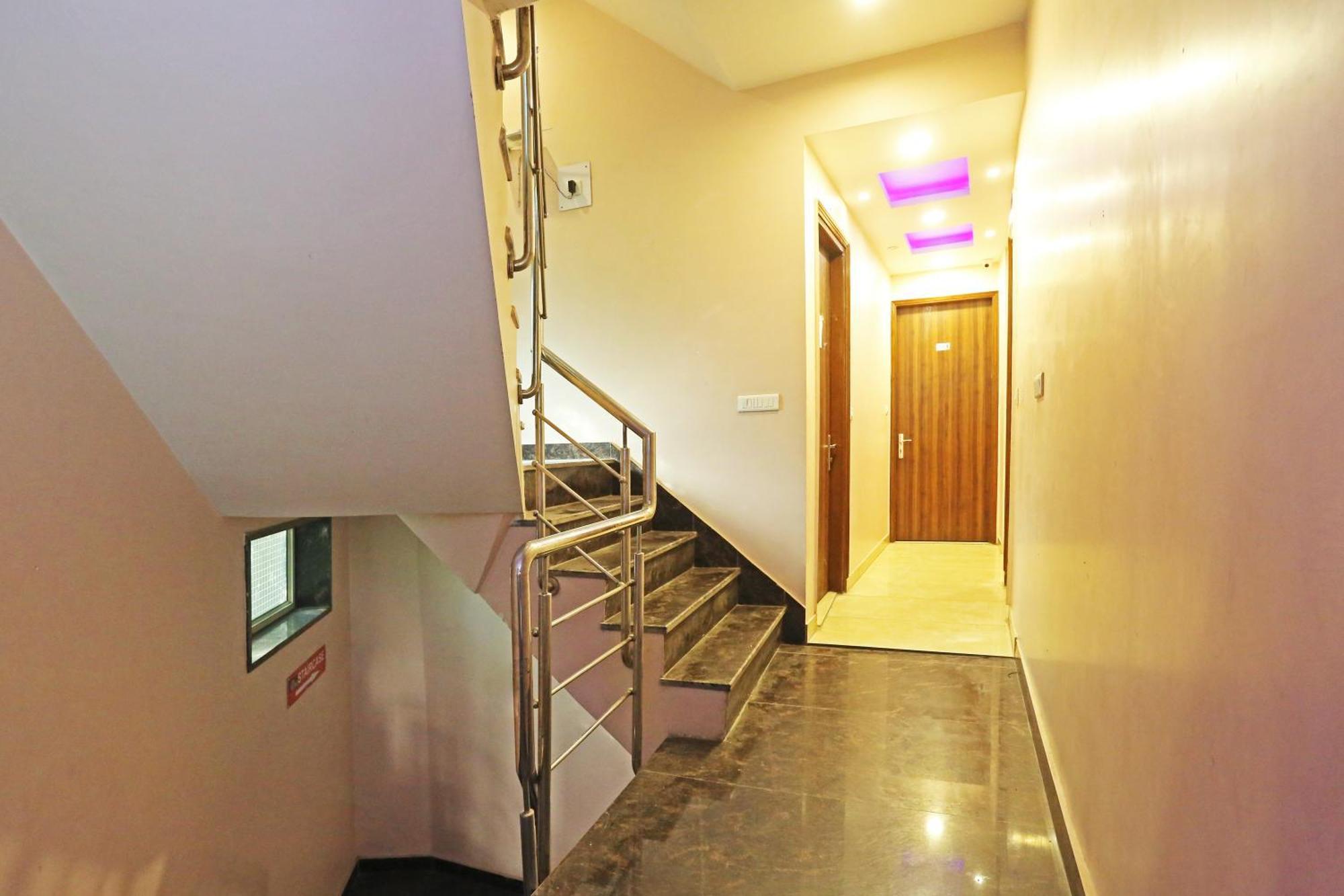 Hotel Airport Hotel Redstone 3*