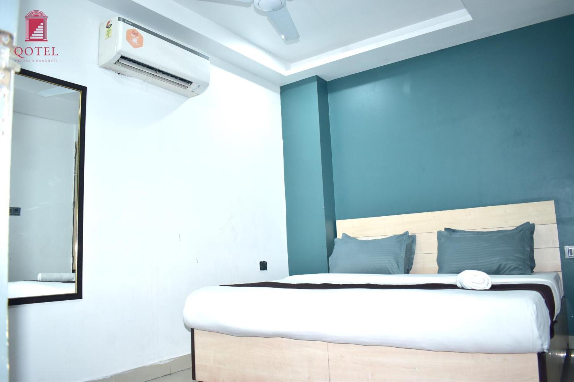 Hotel Qotel Rama Rohini Sector-24 Couple Friendly