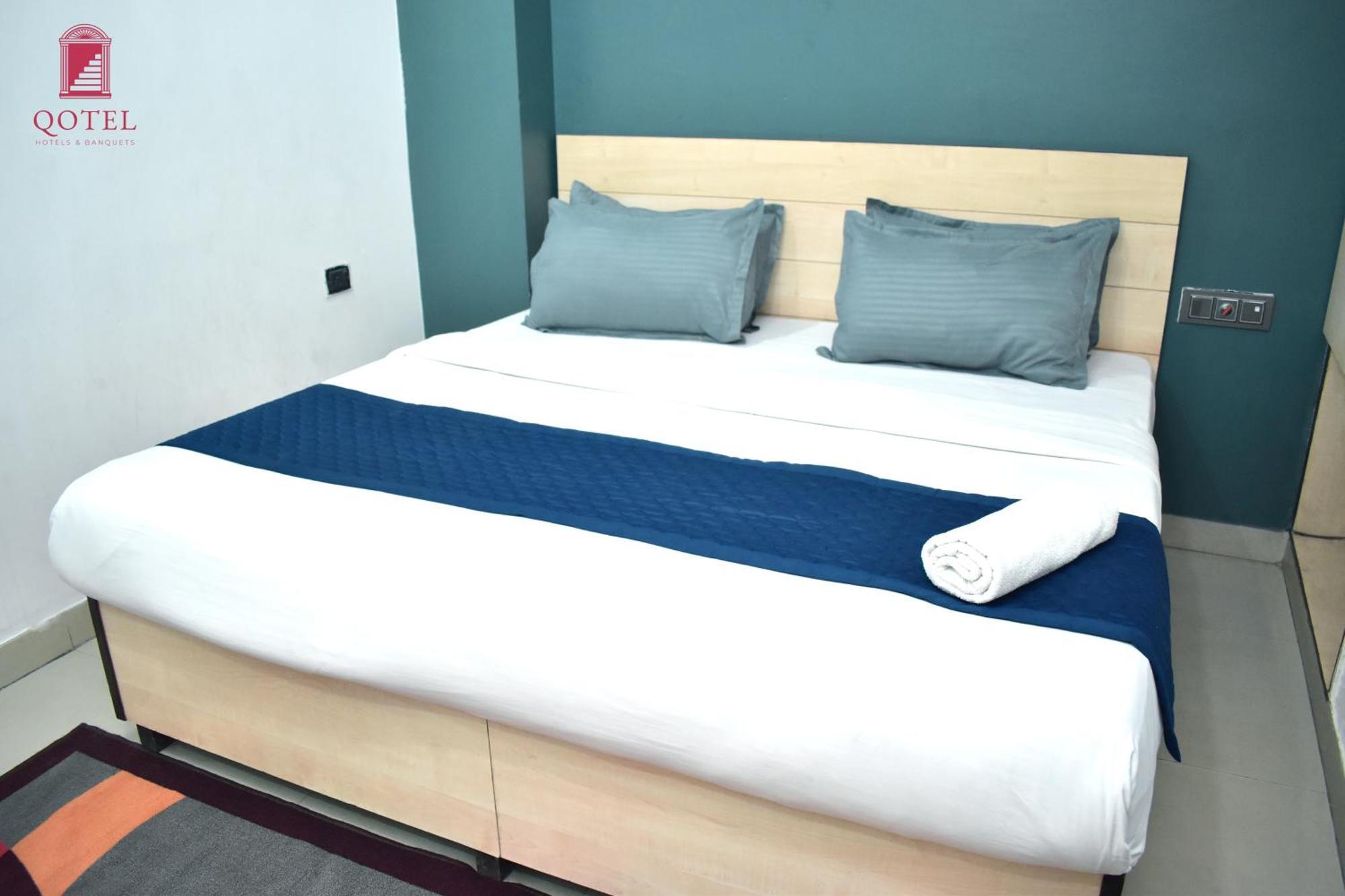 Hotel Qotel Rama Rohini Sector-24 Couple Friendly 3*