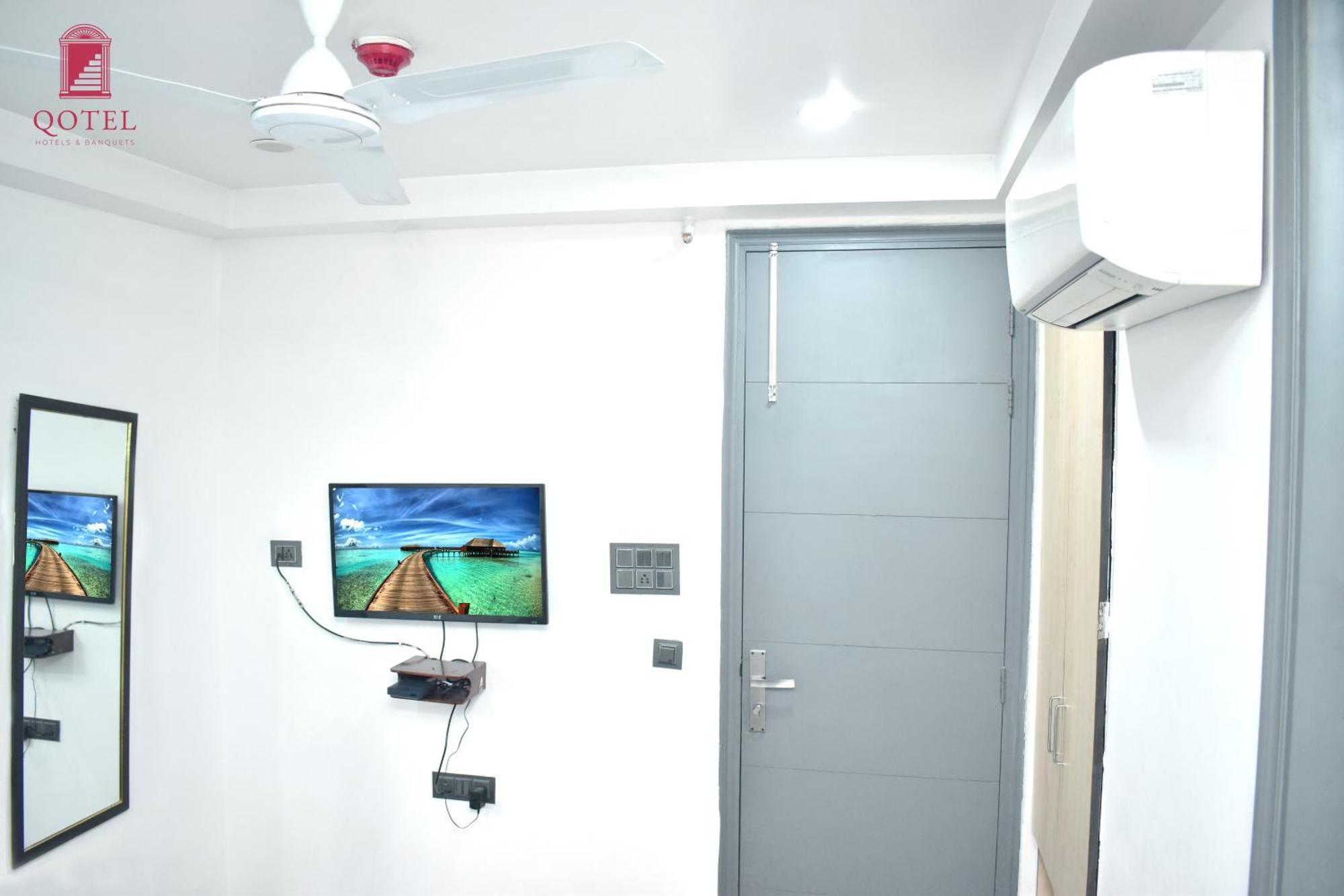 Hotel Qotel Rama Rohini Sector-24 Couple Friendly