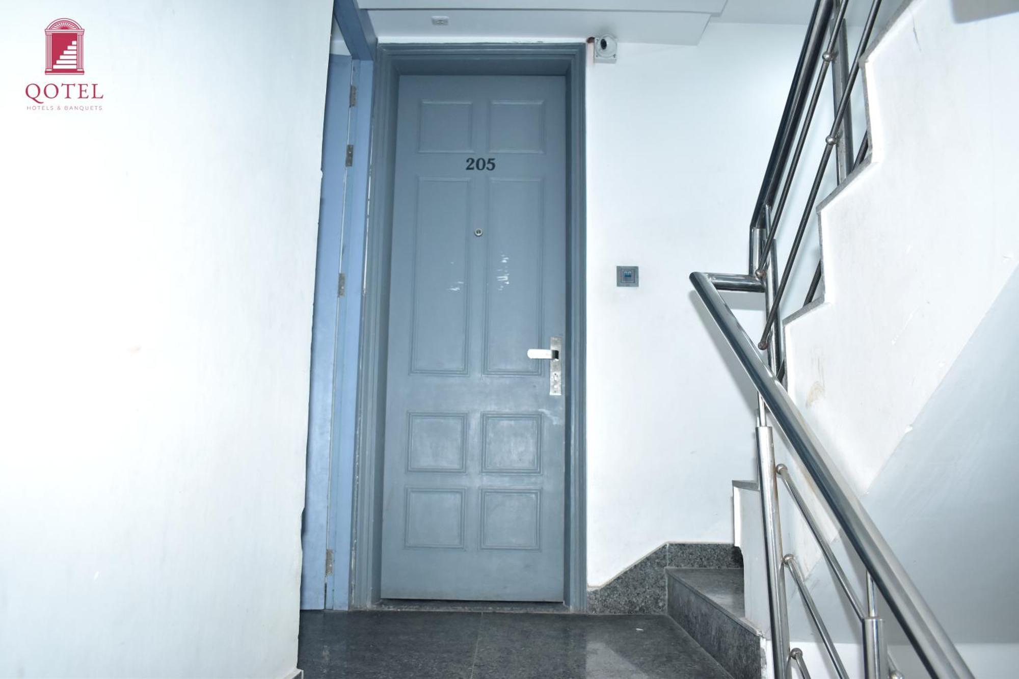 Hotel Qotel Rama Rohini Sector-24 Couple Friendly