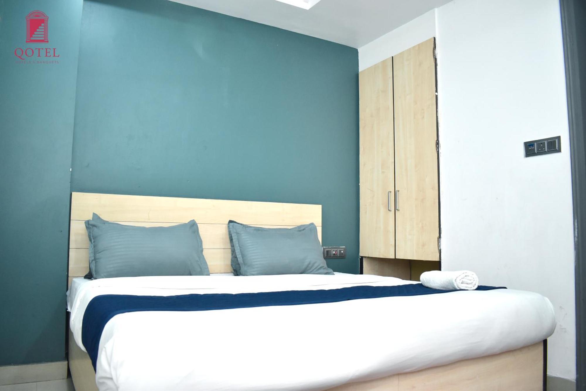 Qotel Rama Rohini Sector-24 Couple Friendly