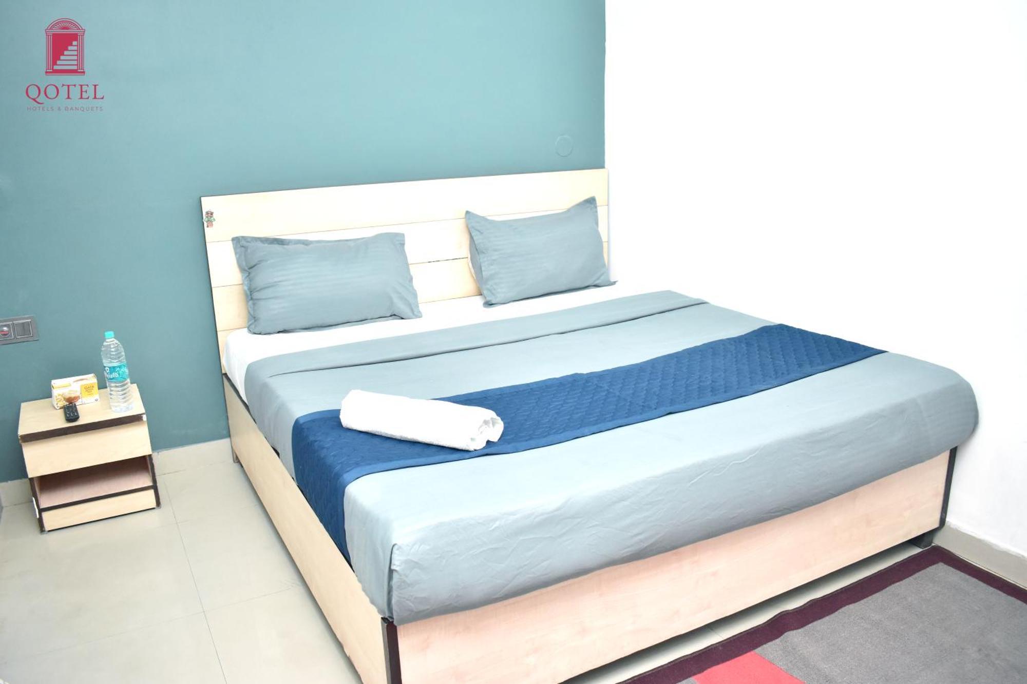 Hotel Qotel Rama Rohini Sector-24 Couple Friendly 3*