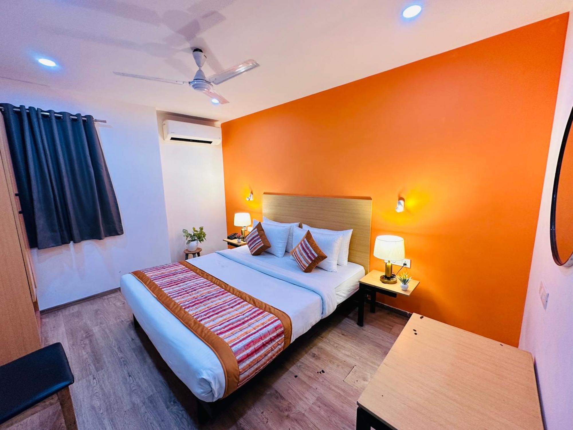 Golden Saffron - Punjabi Bagh Delhi New Delhi