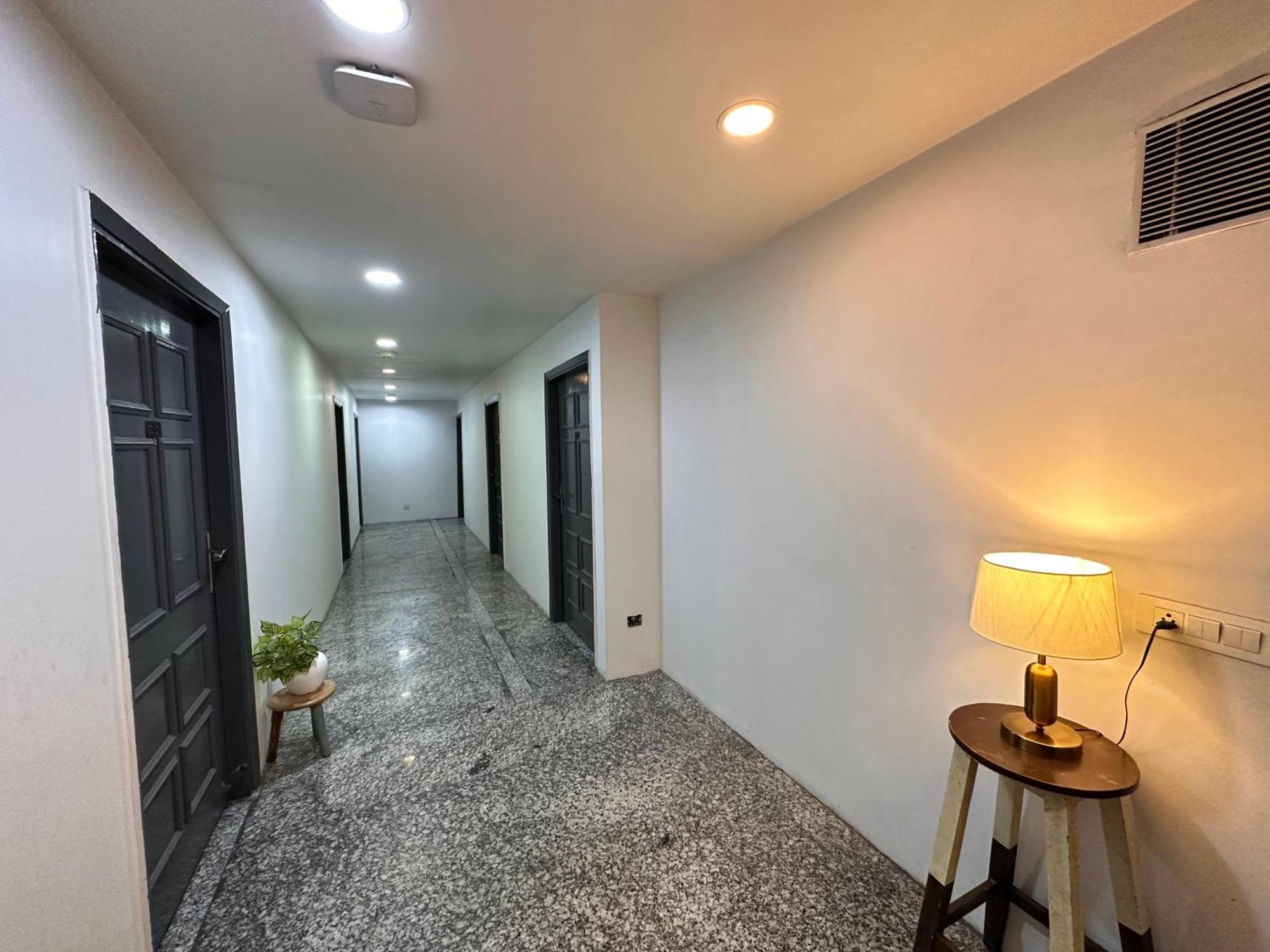 Apartment Golden Saffron - Punjabi Bagh Delhi New Delhi