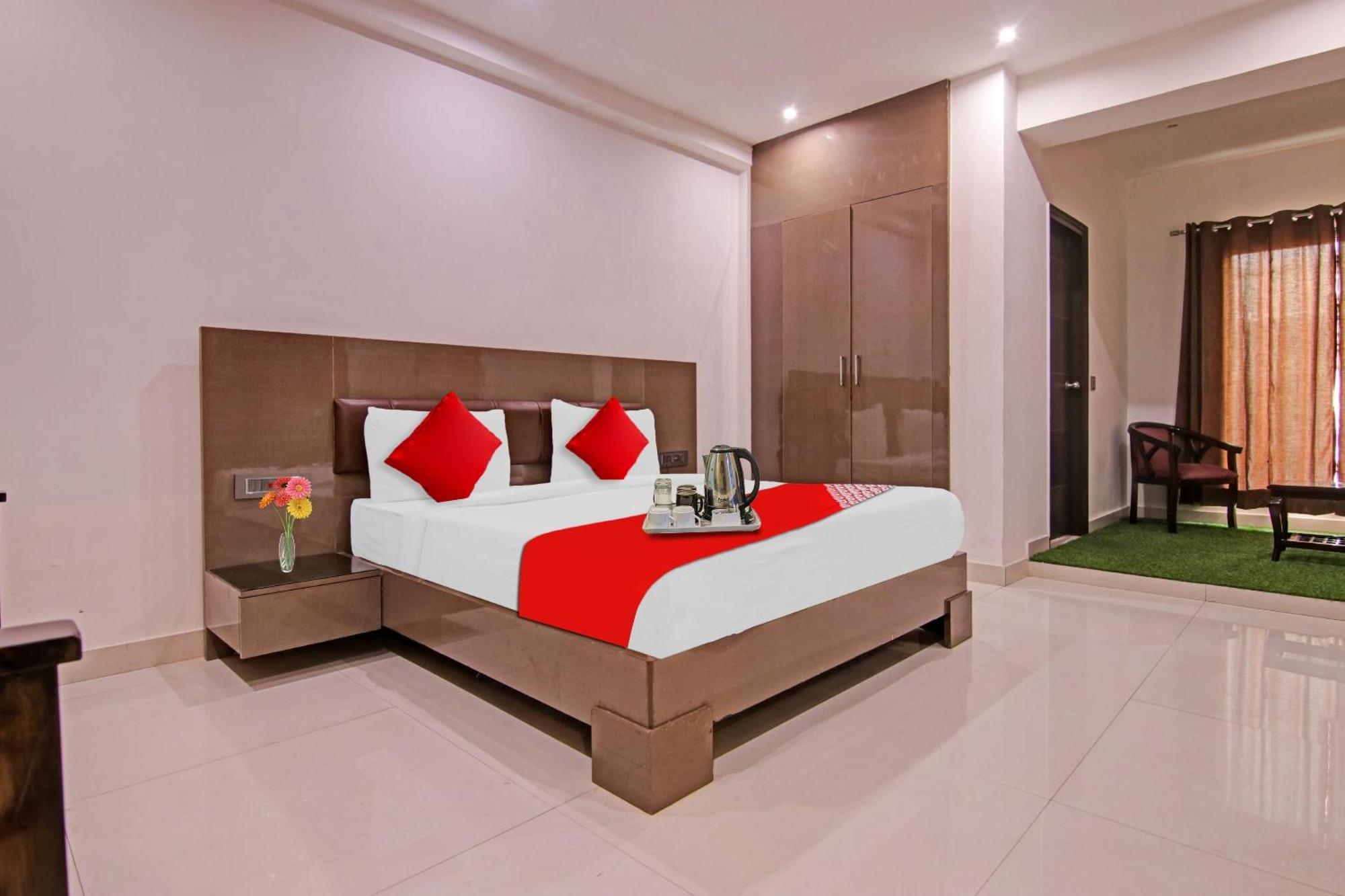 Hotel 19 West