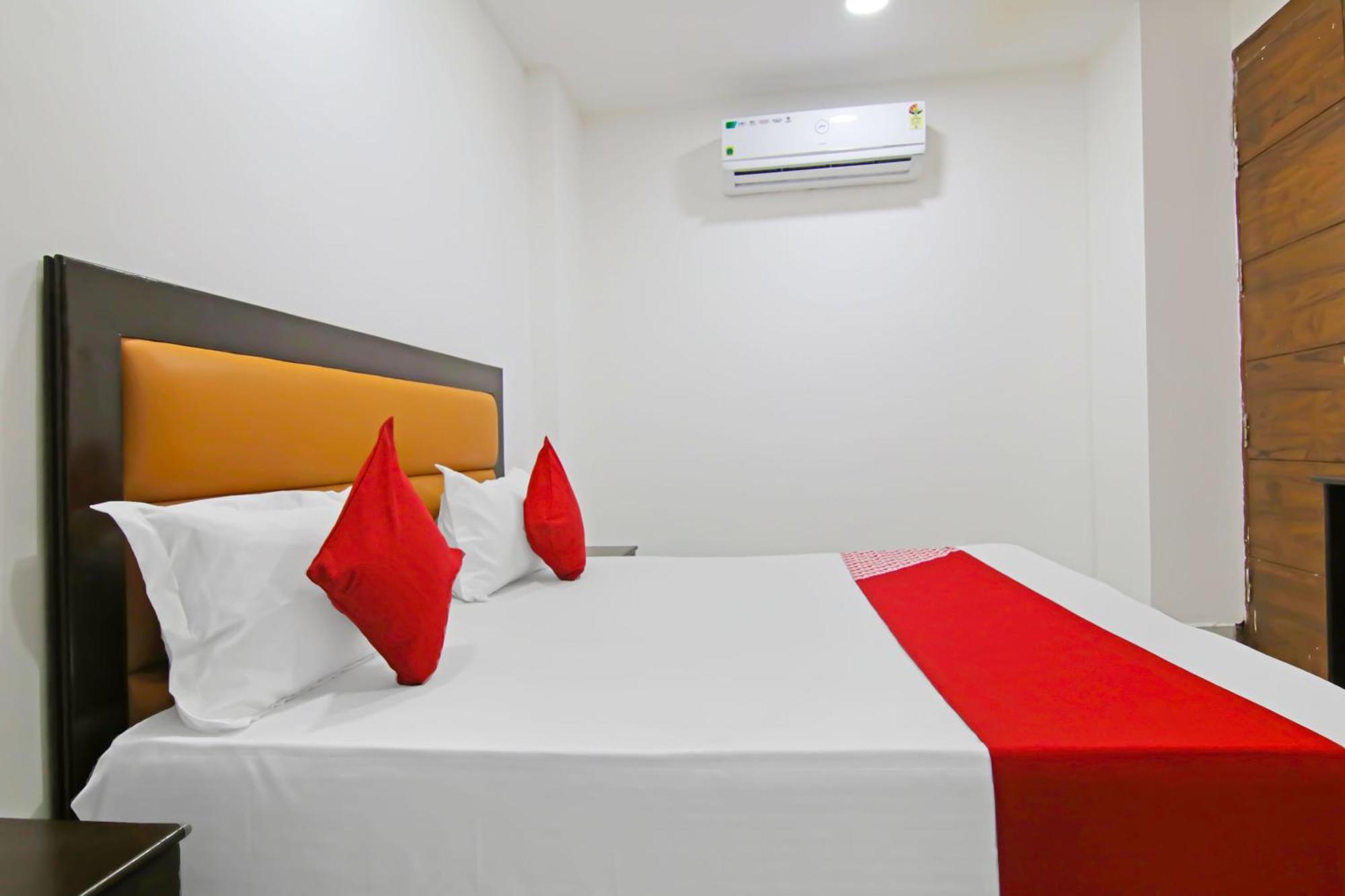 Hotel O Sky House Nova Deli