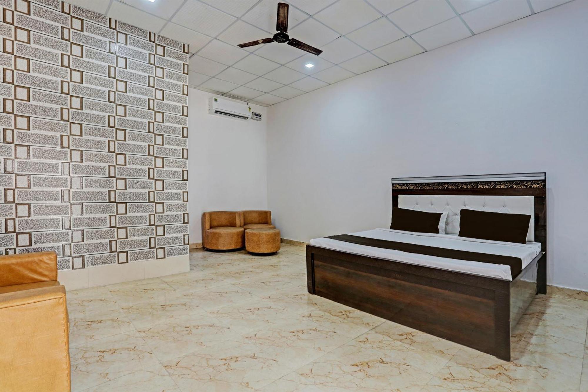 O Murliwala Wedding Palace And Hotel 3*