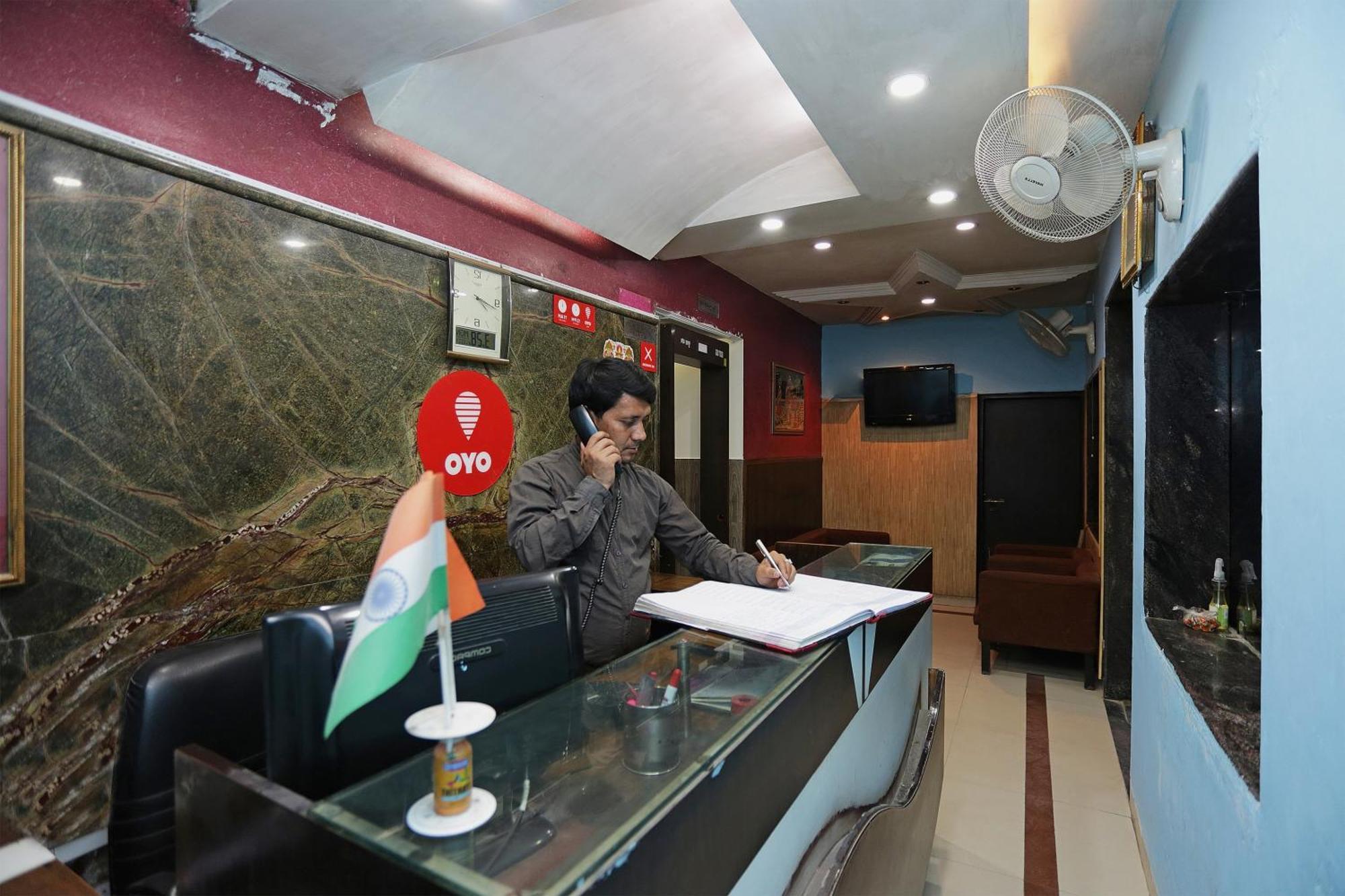 Hotel O Lite Near Delhi Airport