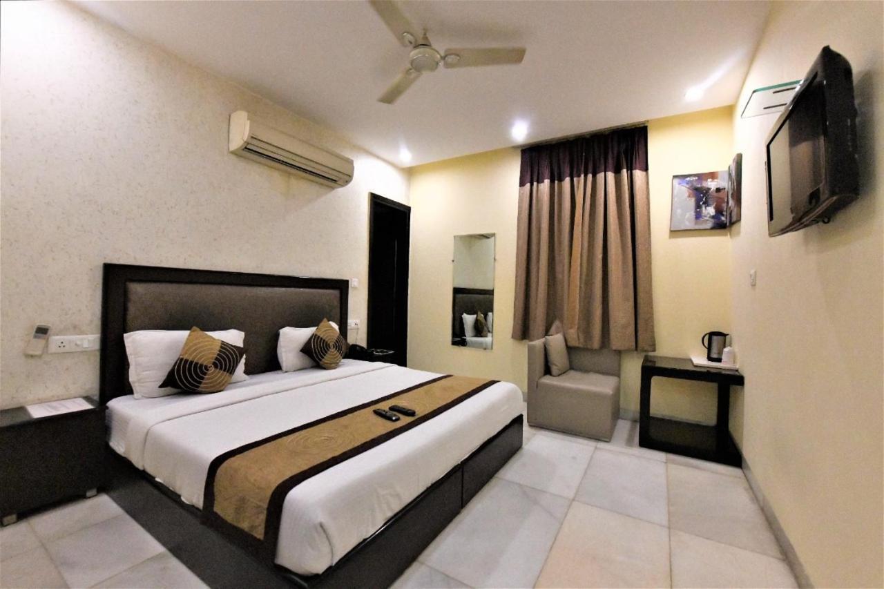 Kingston Park - Karol Bagh Delhi (National Capital Territory of India)