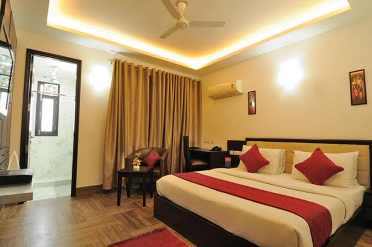 Rr Residency Guest house 3*