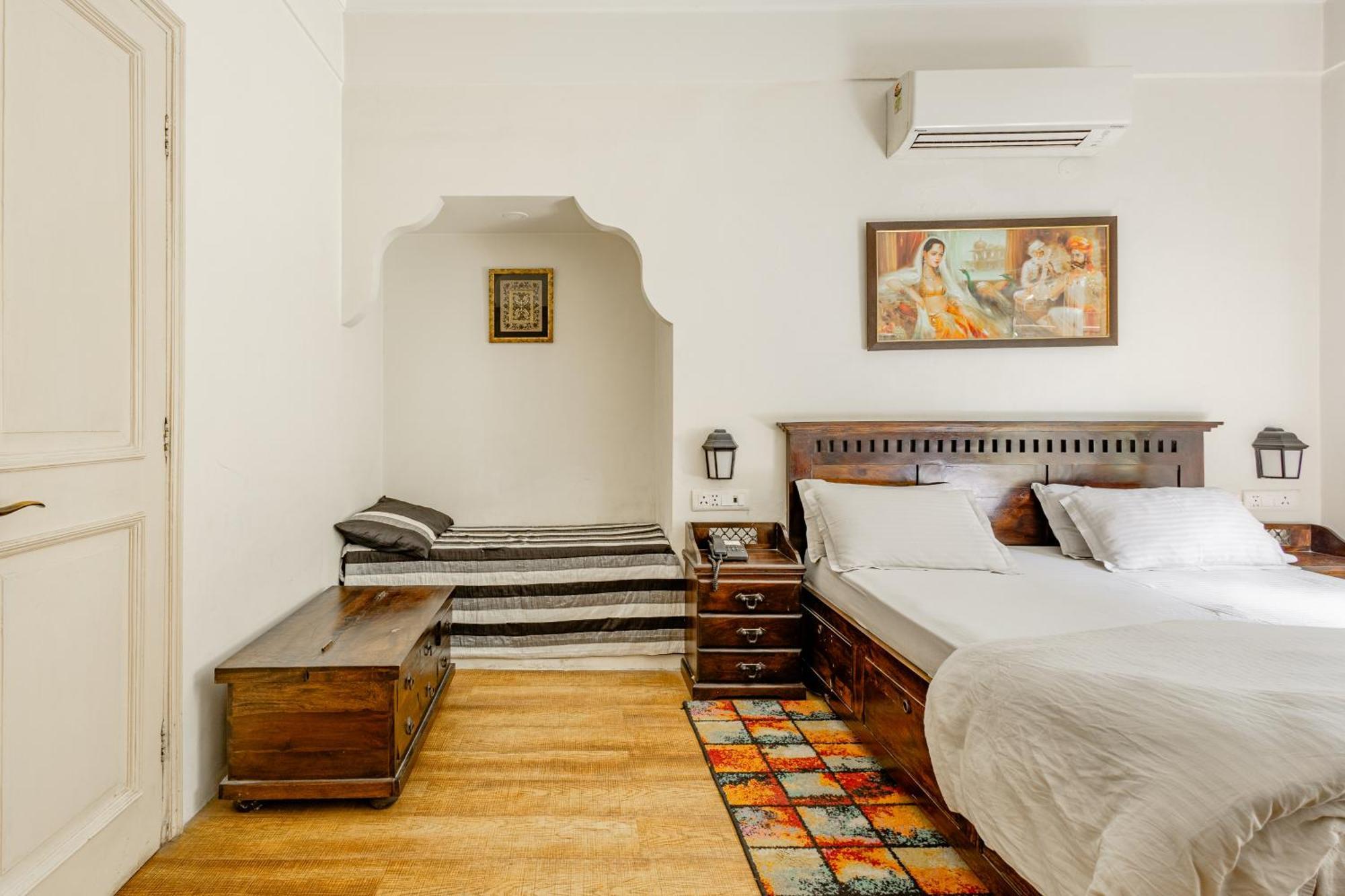 Cp - With Patio Bed & Breakfast