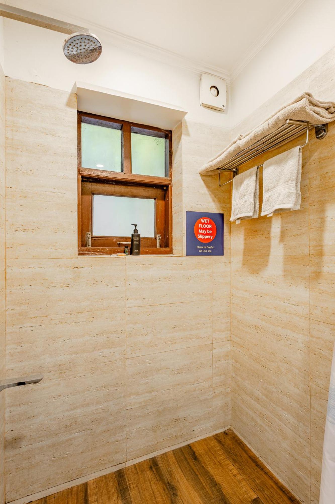 Cp - With Patio 3* New Delhi