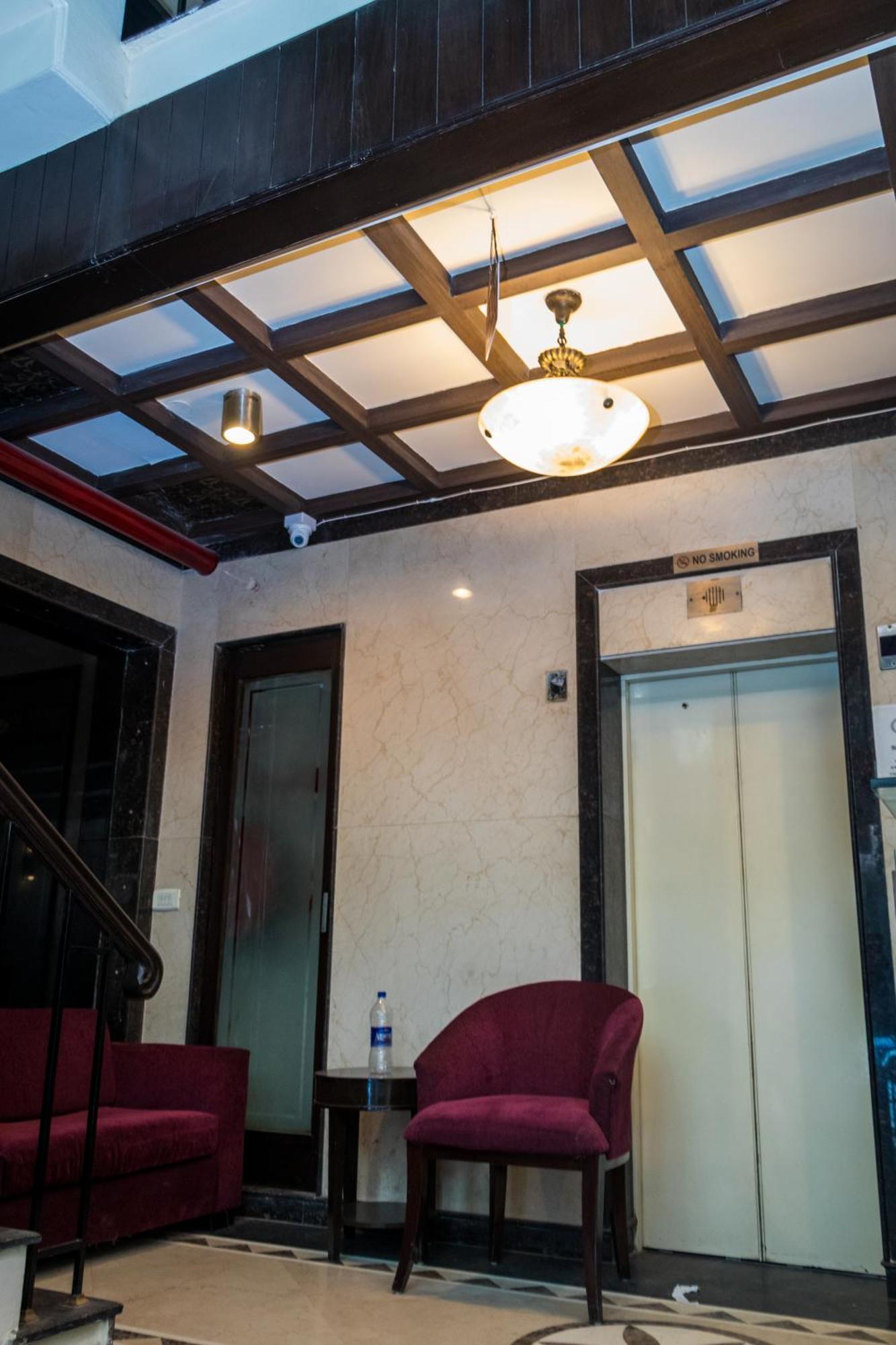 Ikhaya Hotel 3*