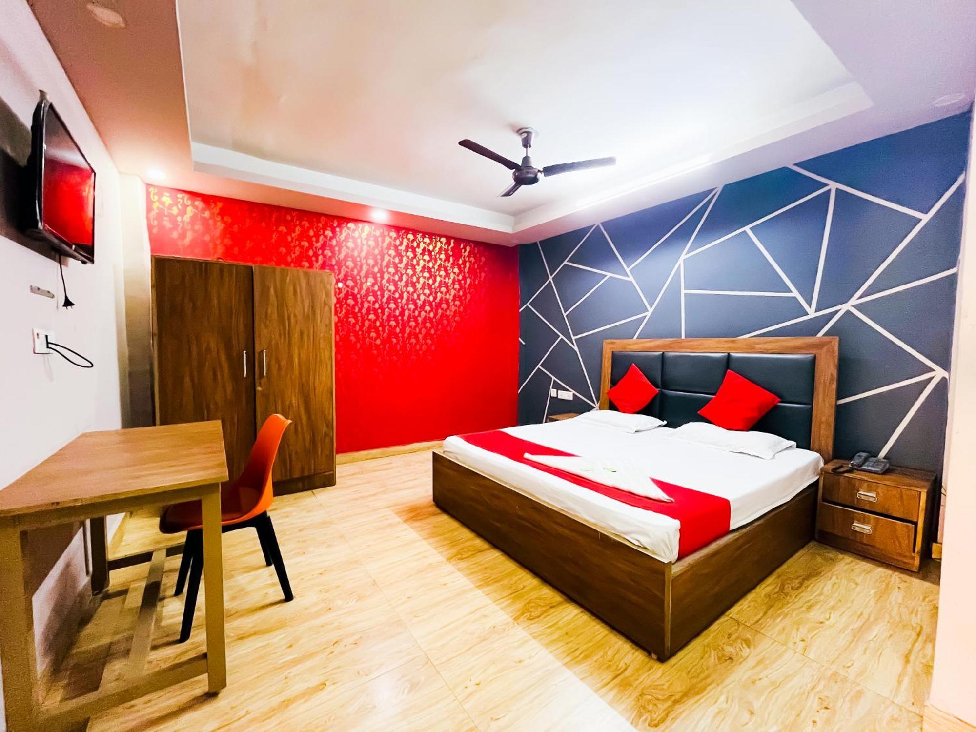 Bashistha - 2mint Walk Nizamuddin Railway Station New Delhi