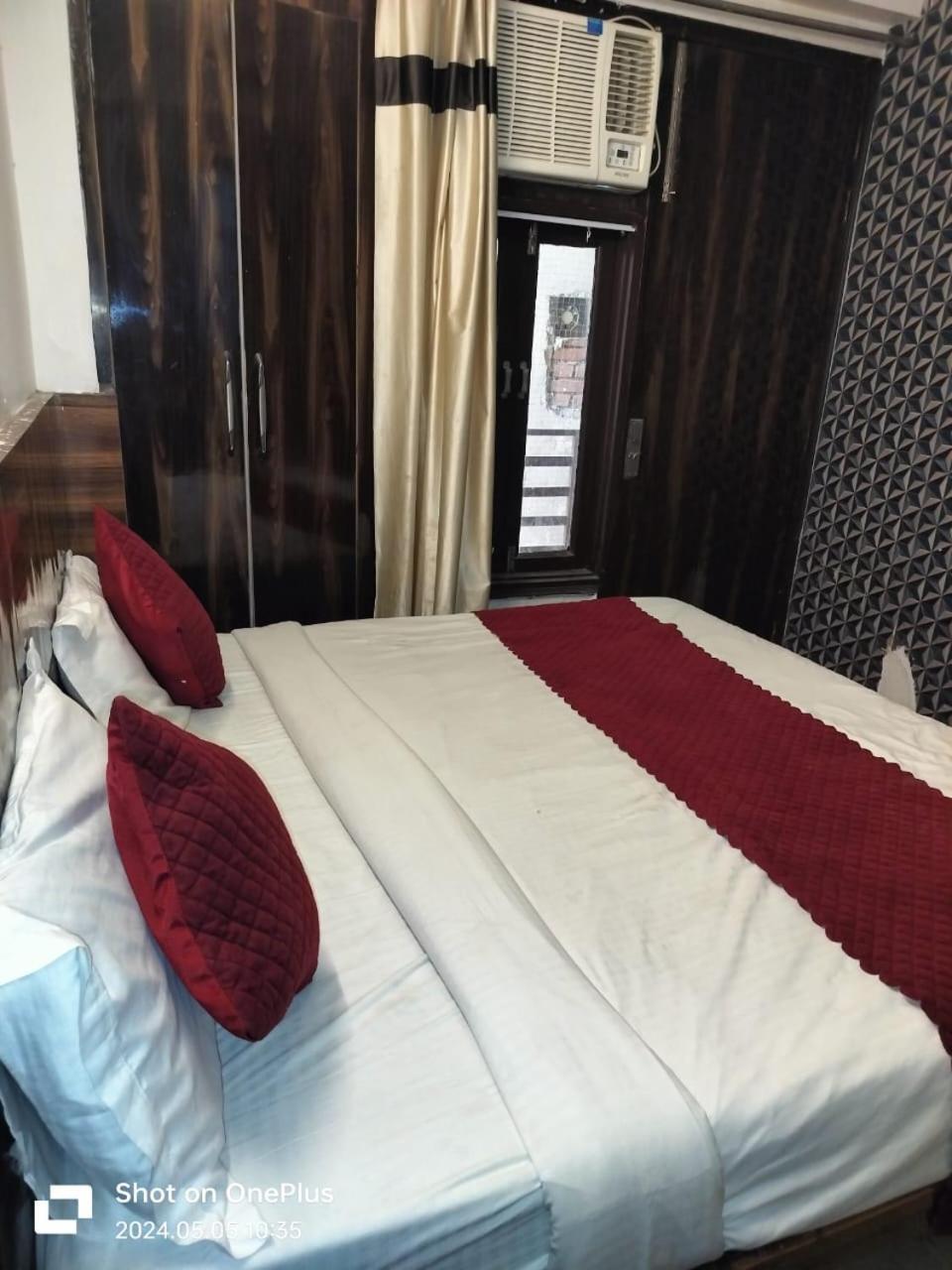 Janvi Palace Hotel 3*