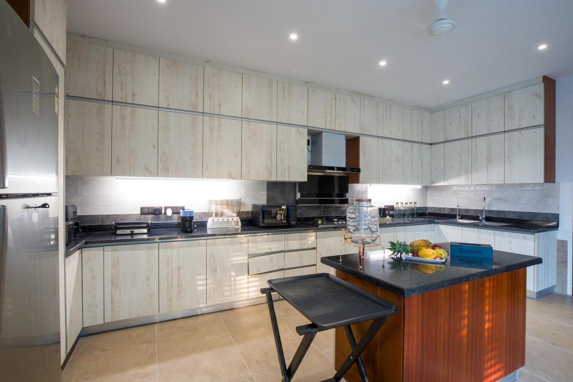 Elivaas Oasis - Luxe 6 Bhk With Pvt Pool *