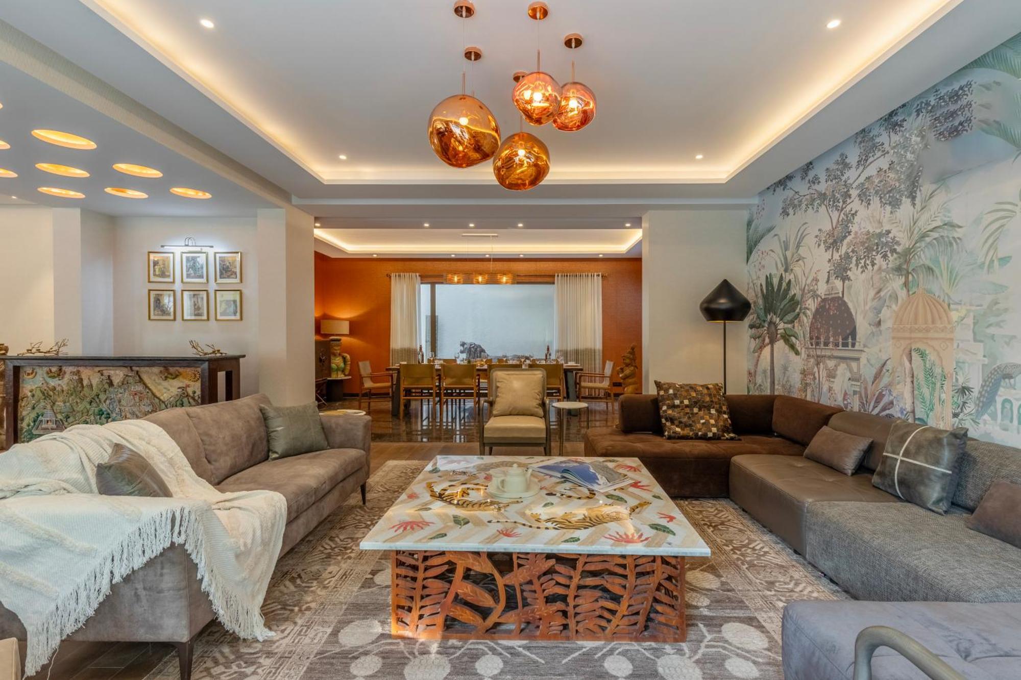 Elivaas Oasis - Luxe 6 Bhk With Pvt Pool Villa New Delhi