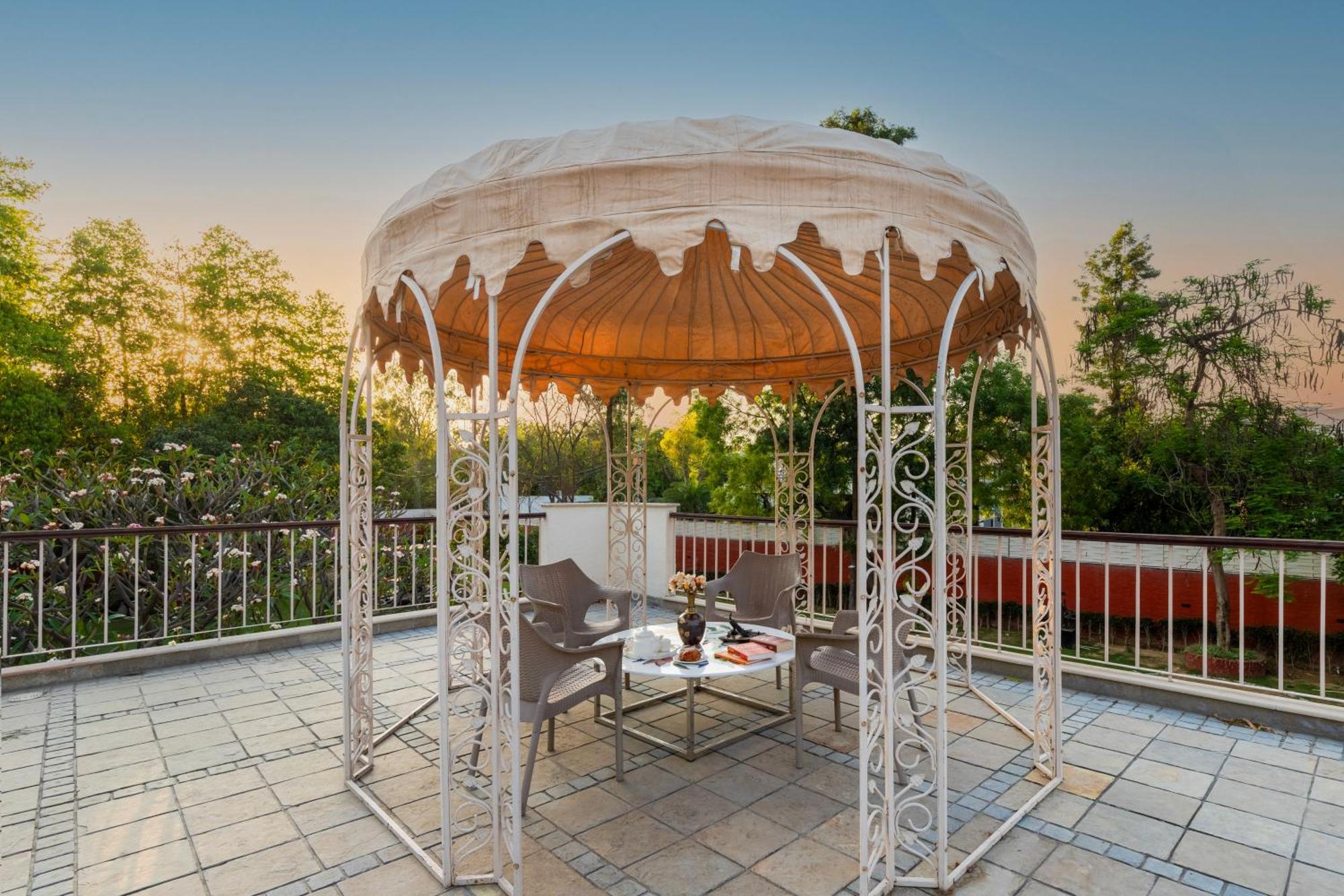 Villa Elivaas Oasis - Luxe 6 Bhk With Pvt Pool *