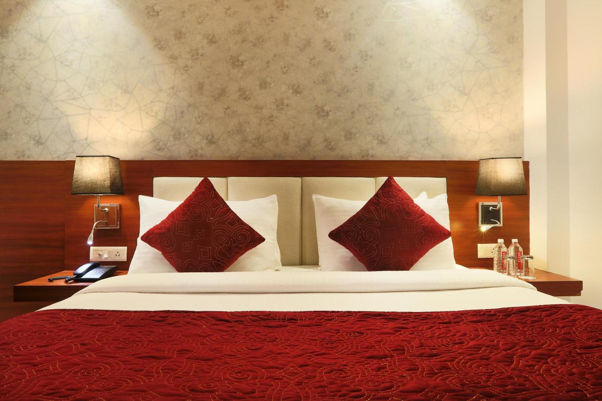 Arch - Near Aerocity Hotel 3*