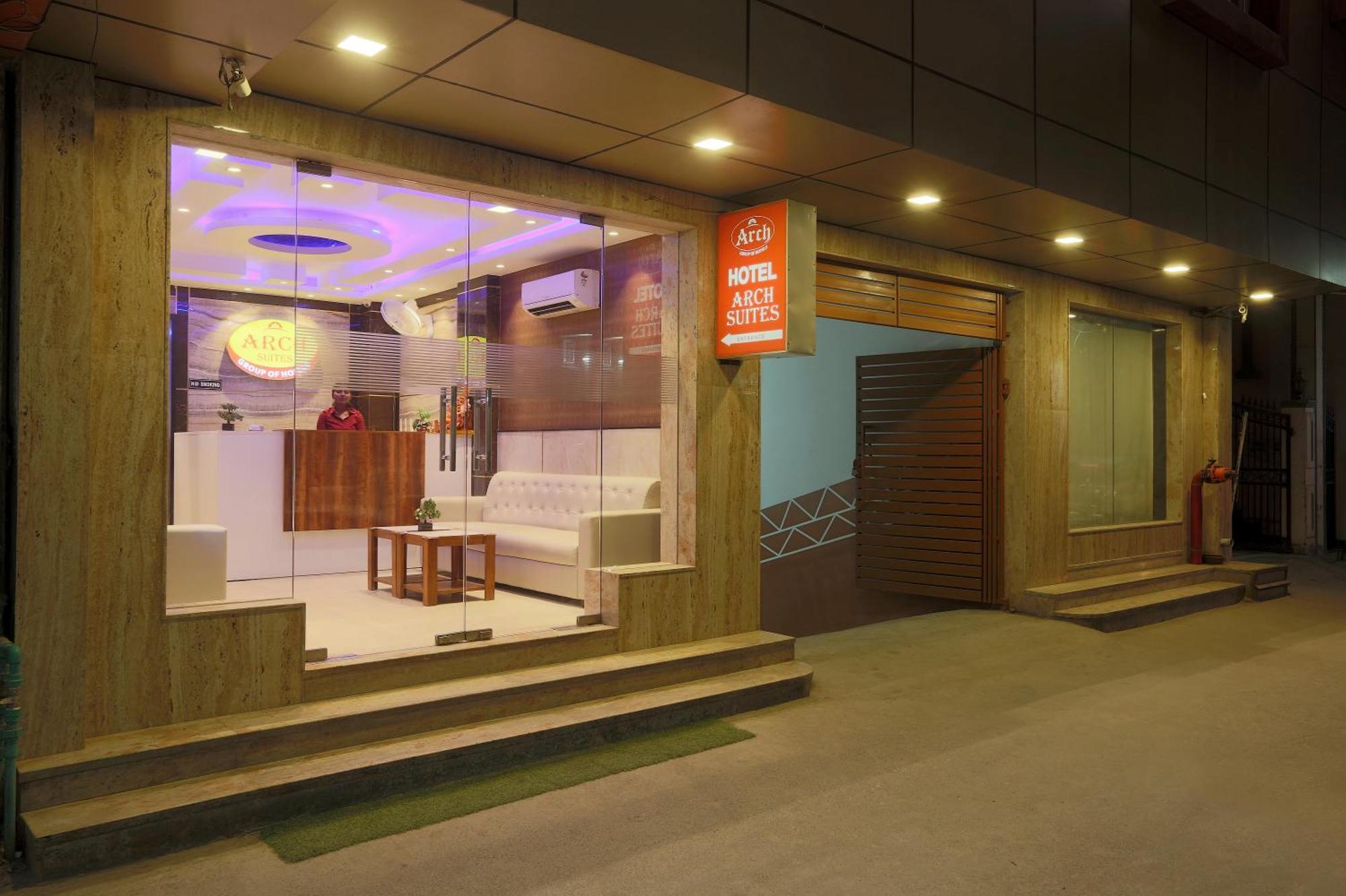Hotel Arch - Near Aerocity New Delhi