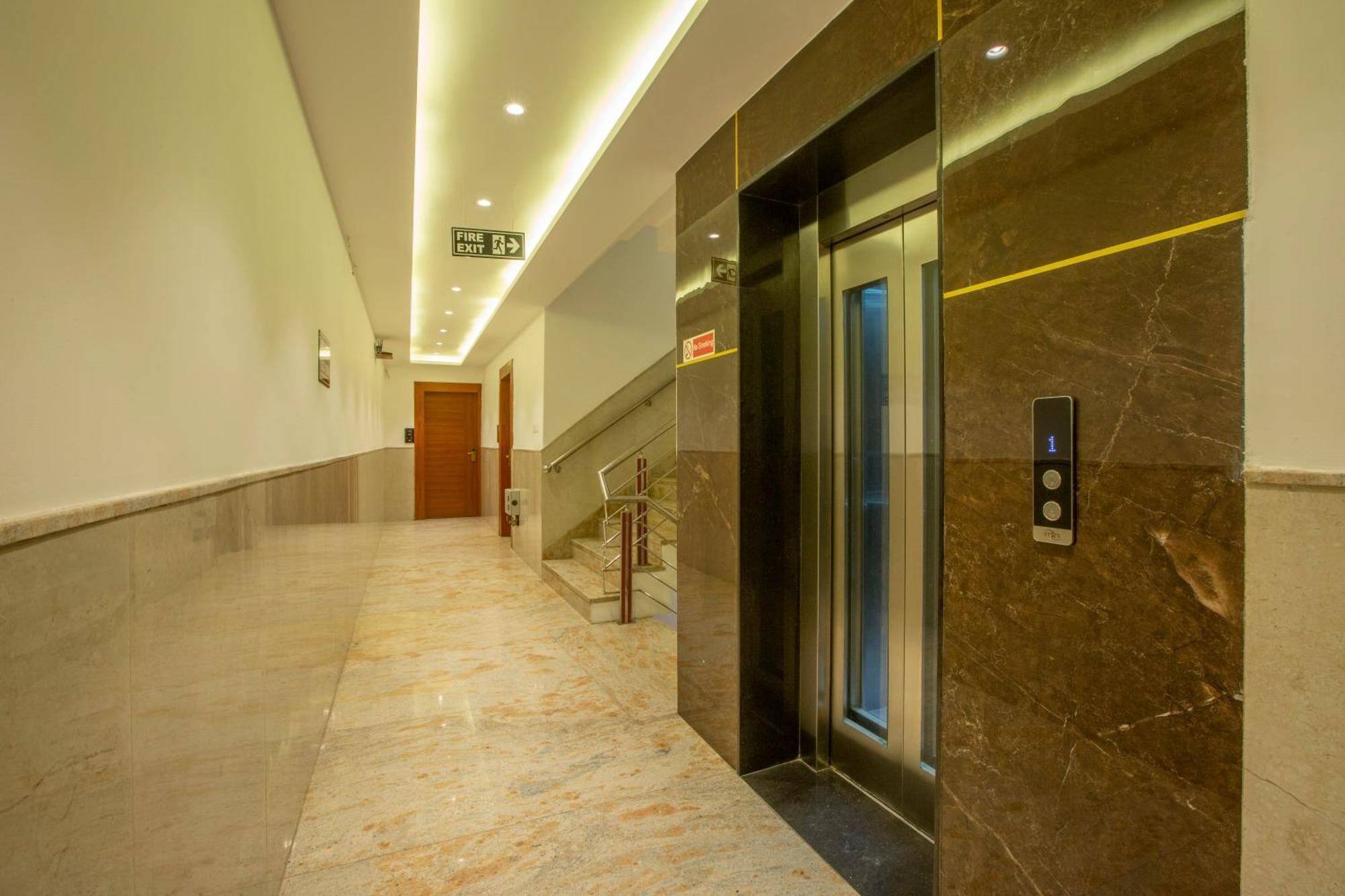 Hotel Arch - Near Aerocity 3*