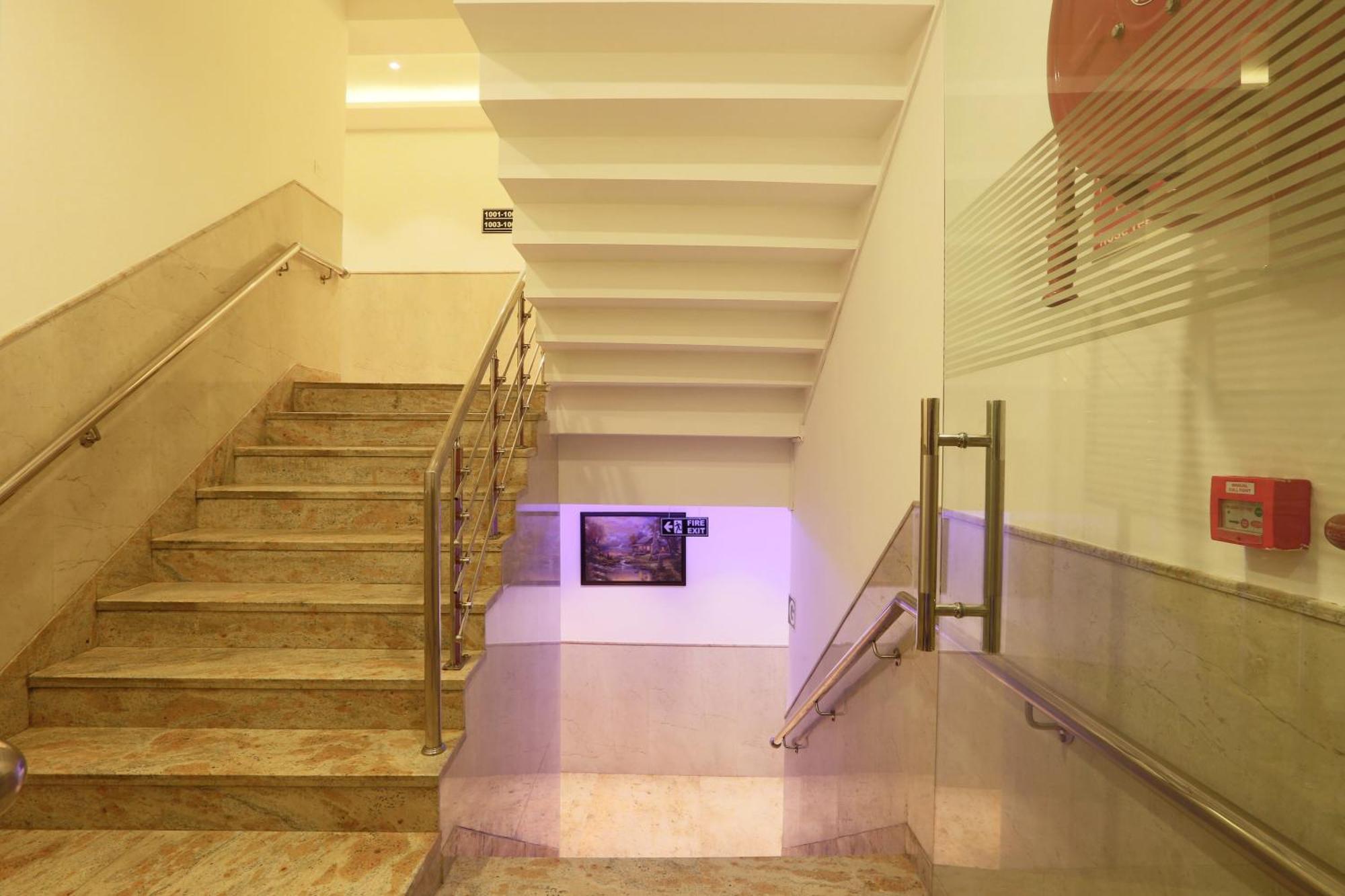 Arch - Near Aerocity Hotel New Delhi