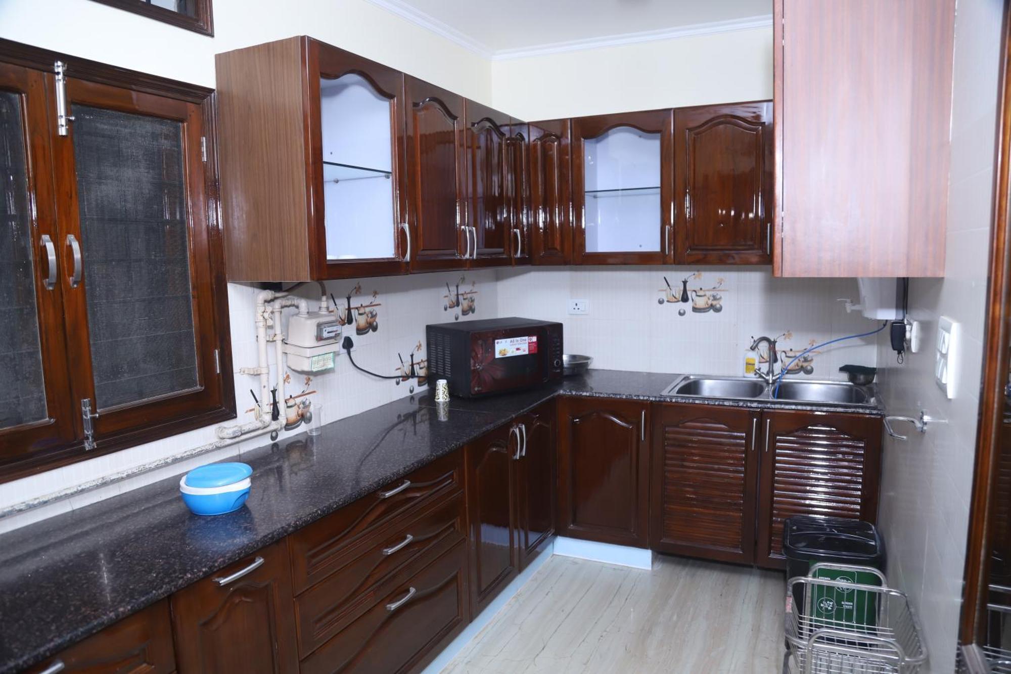 Divine India Service 3bhk,b57 Sarita Vihar,apollo *