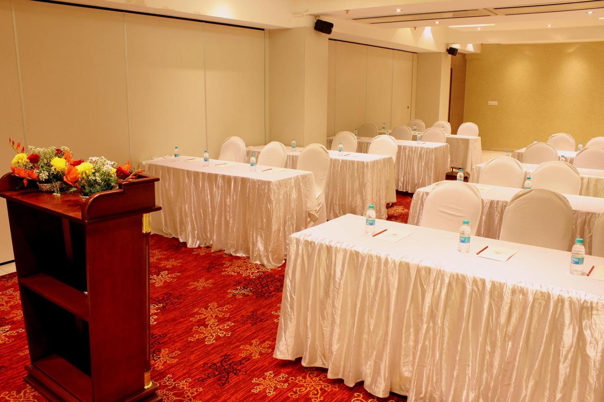 Amrapali Grand 4*