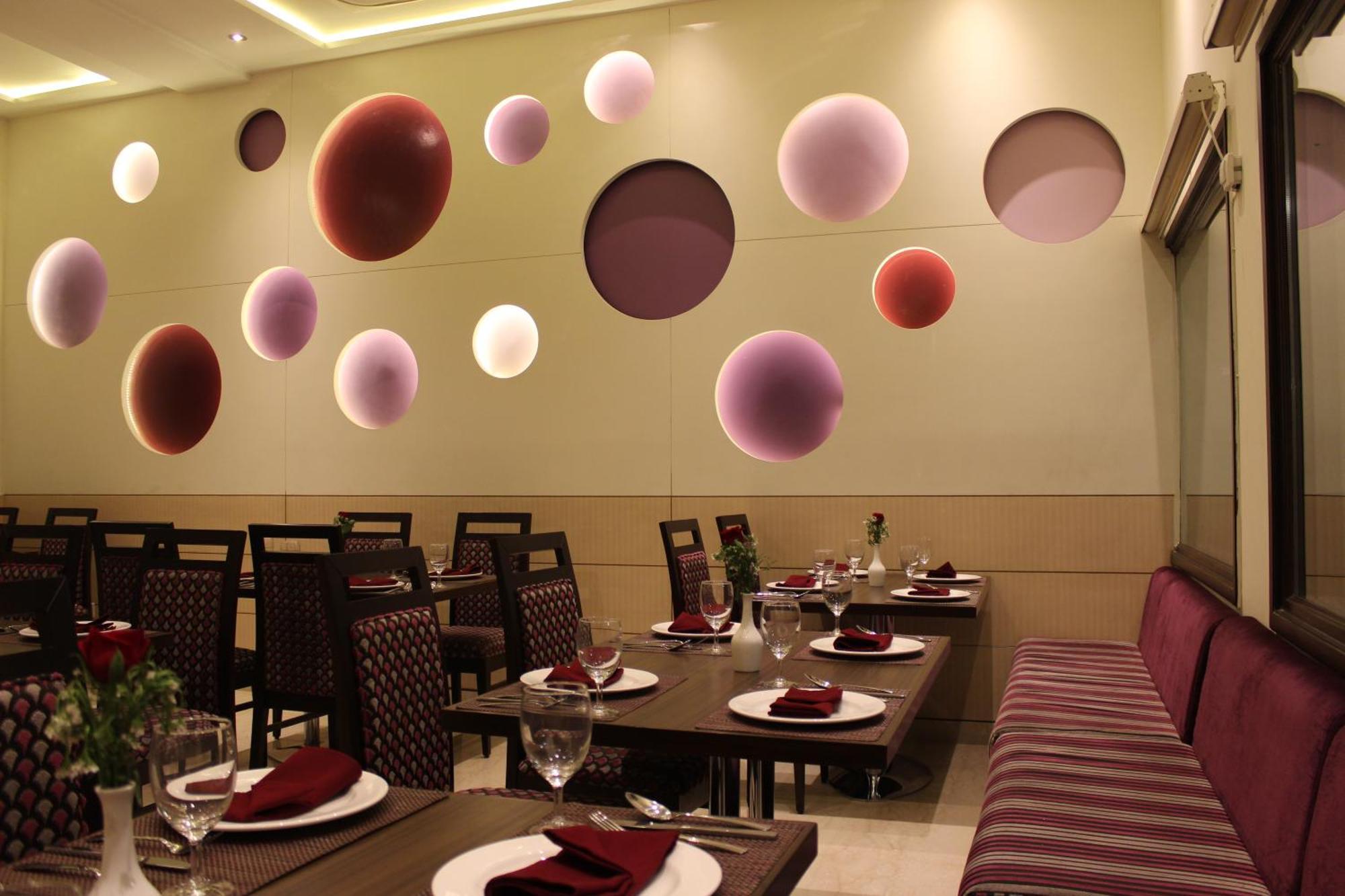 Amrapali Grand New Delhi
