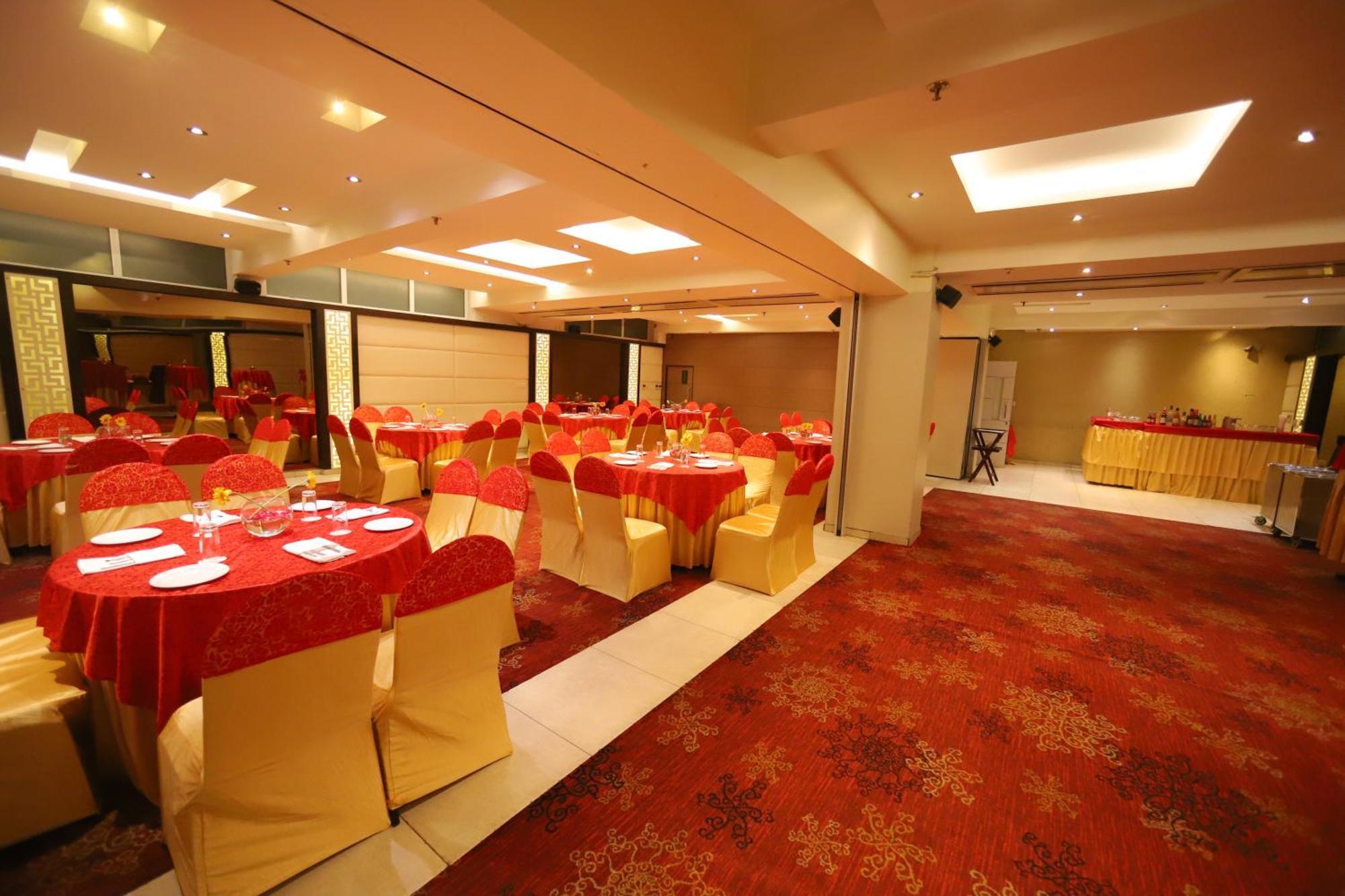 Hotel Amrapali Grand New Delhi