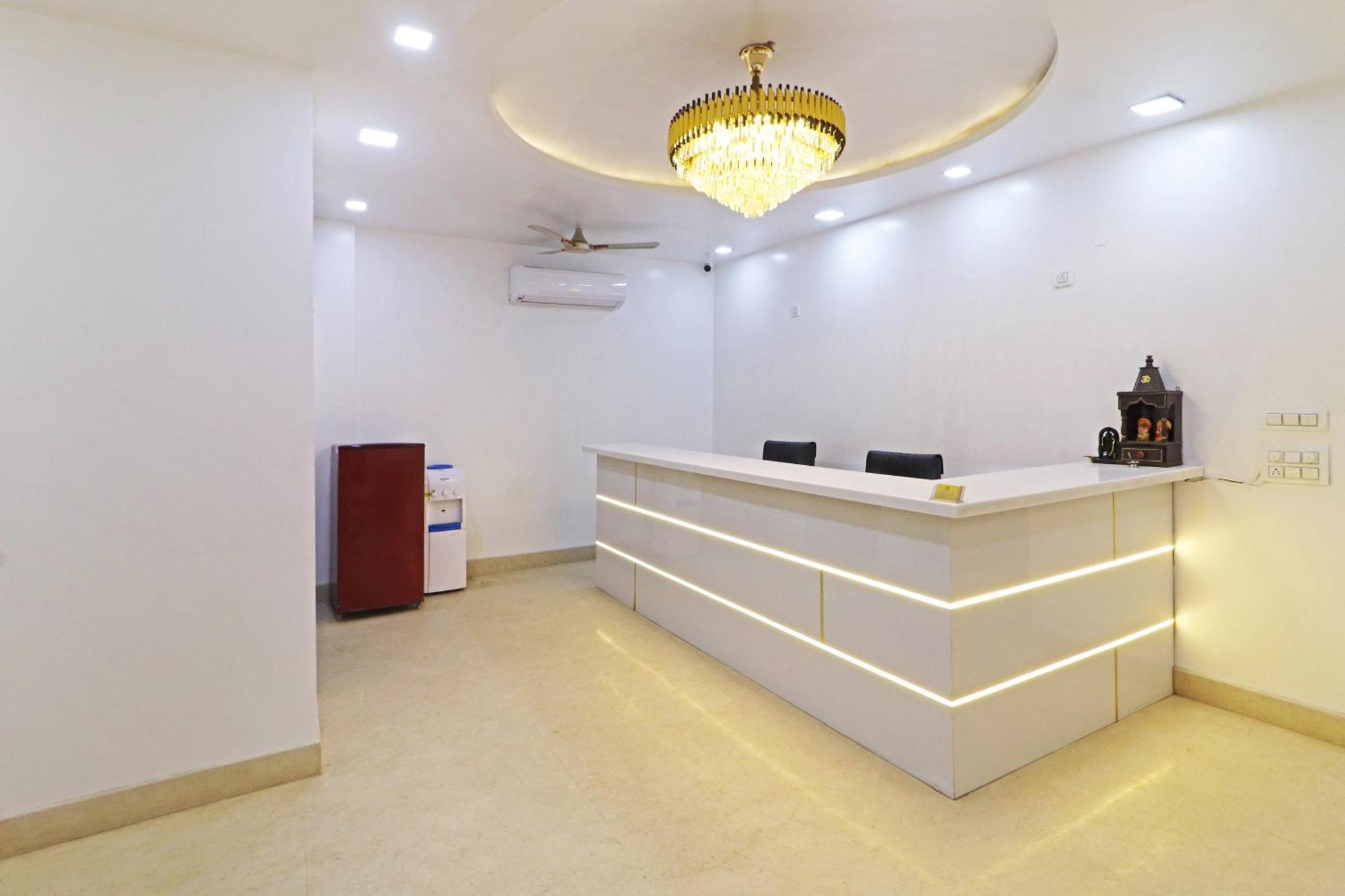 Samrat Residency 10 Mints Walking Distance Nizamuddin Railway Station 4* Nova Deli