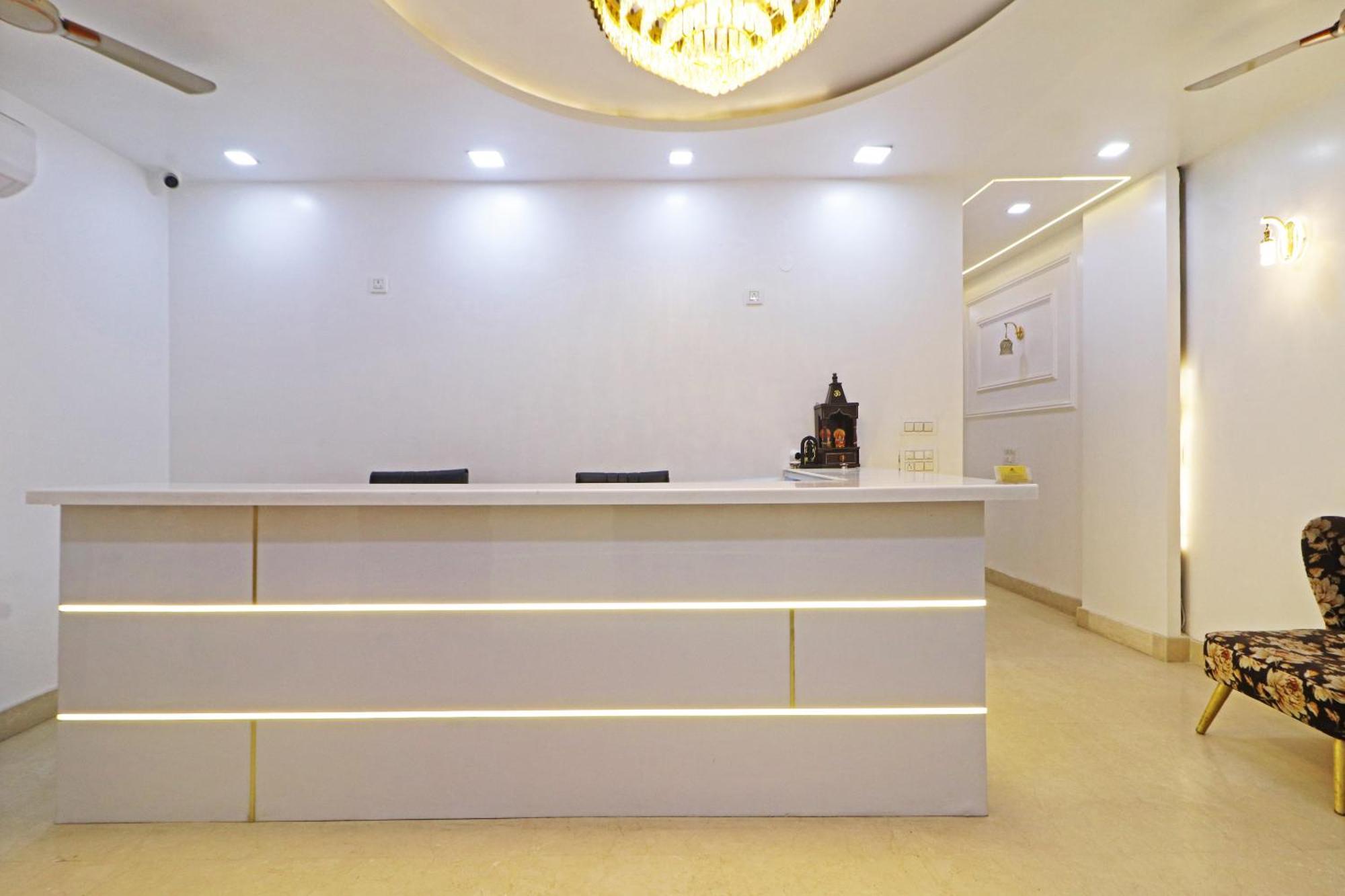 Samrat Residency 10 Mints Walking Distance Nizamuddin Railway Station 4* Nova Deli
