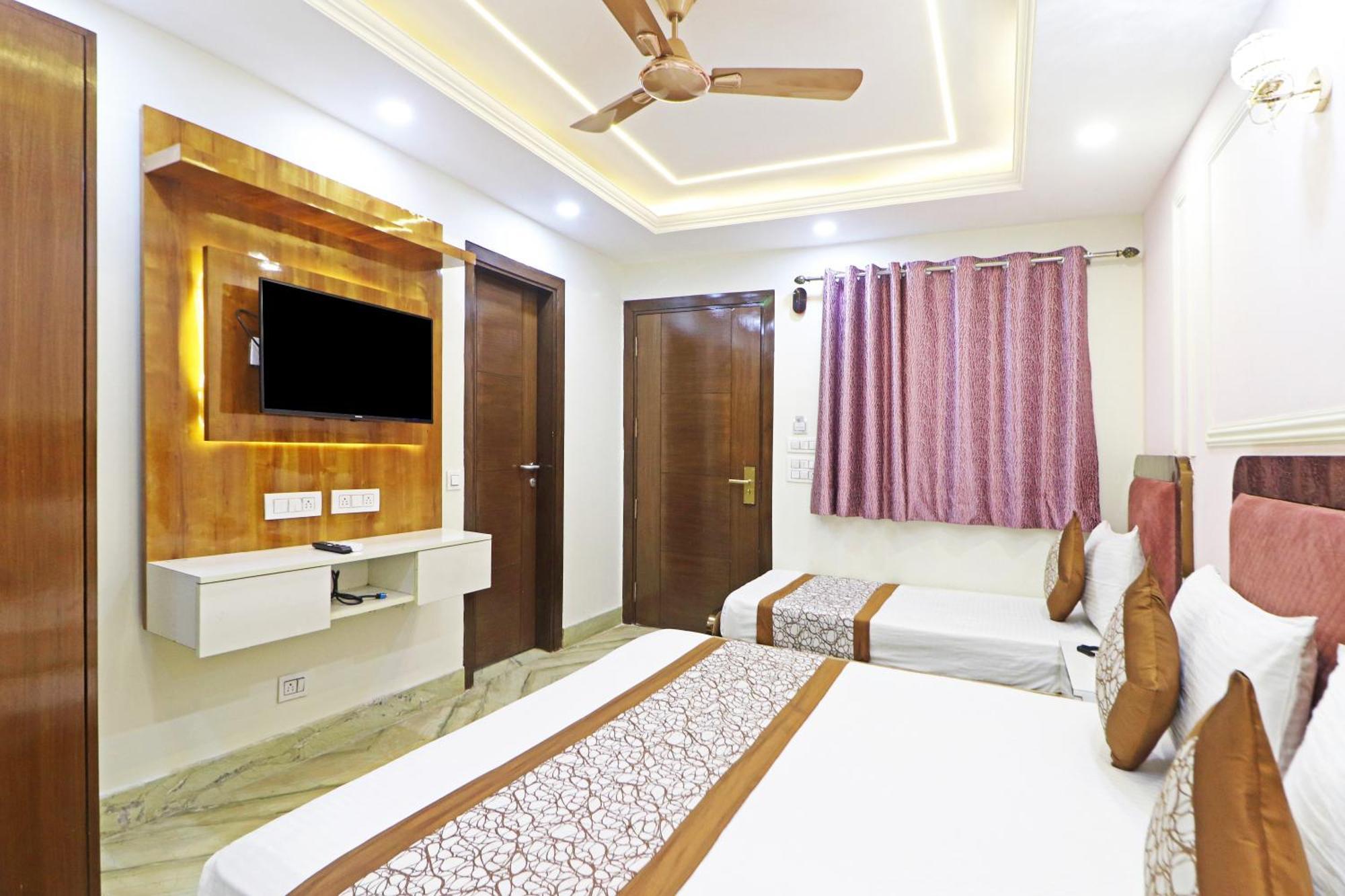 Hotel Samrat Residency 10 Mints Walking Distance Nizamuddin Railway Station Nova Deli