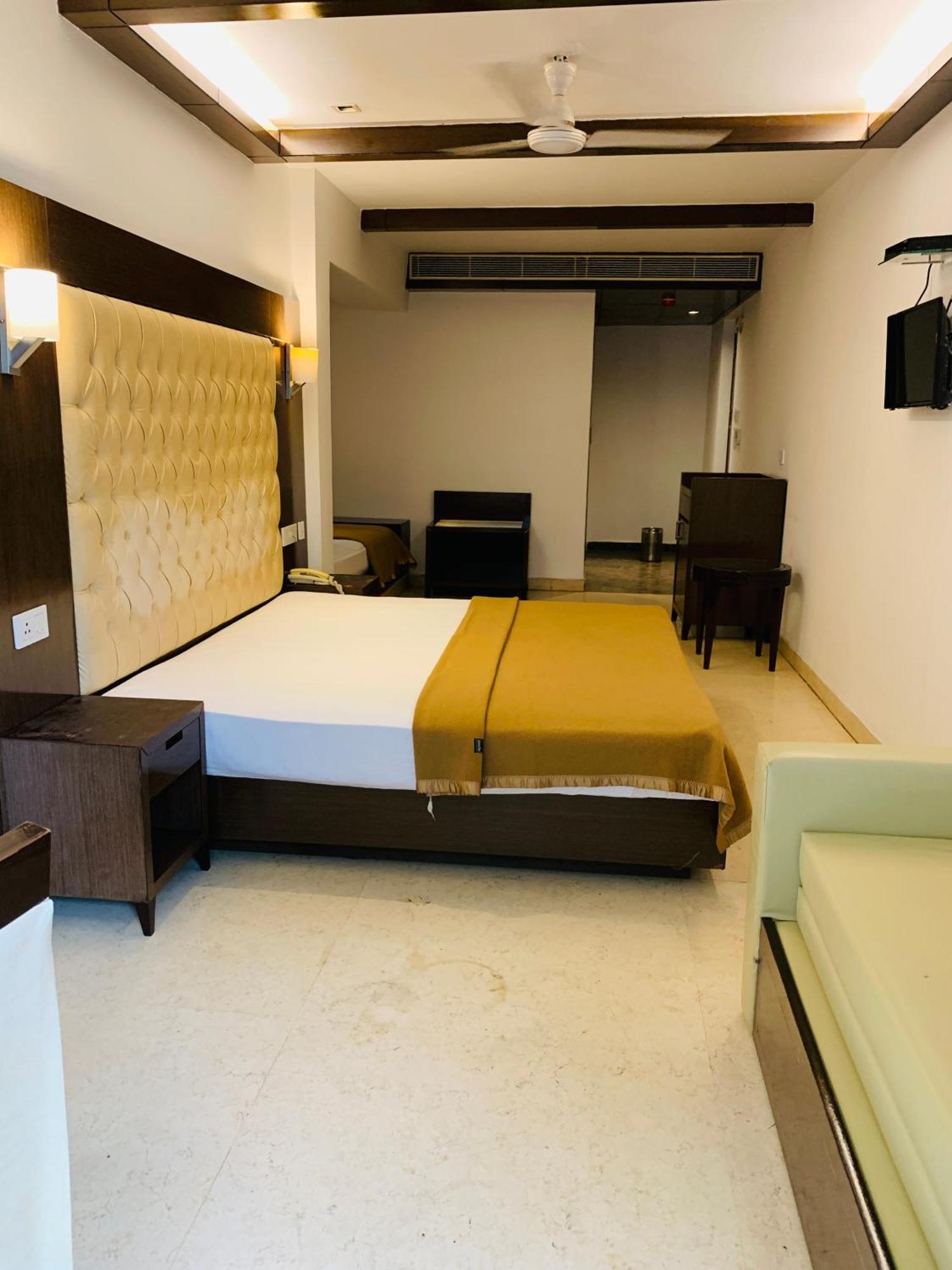 Hotel Metropolis Tourist Paharganj Nova Deli