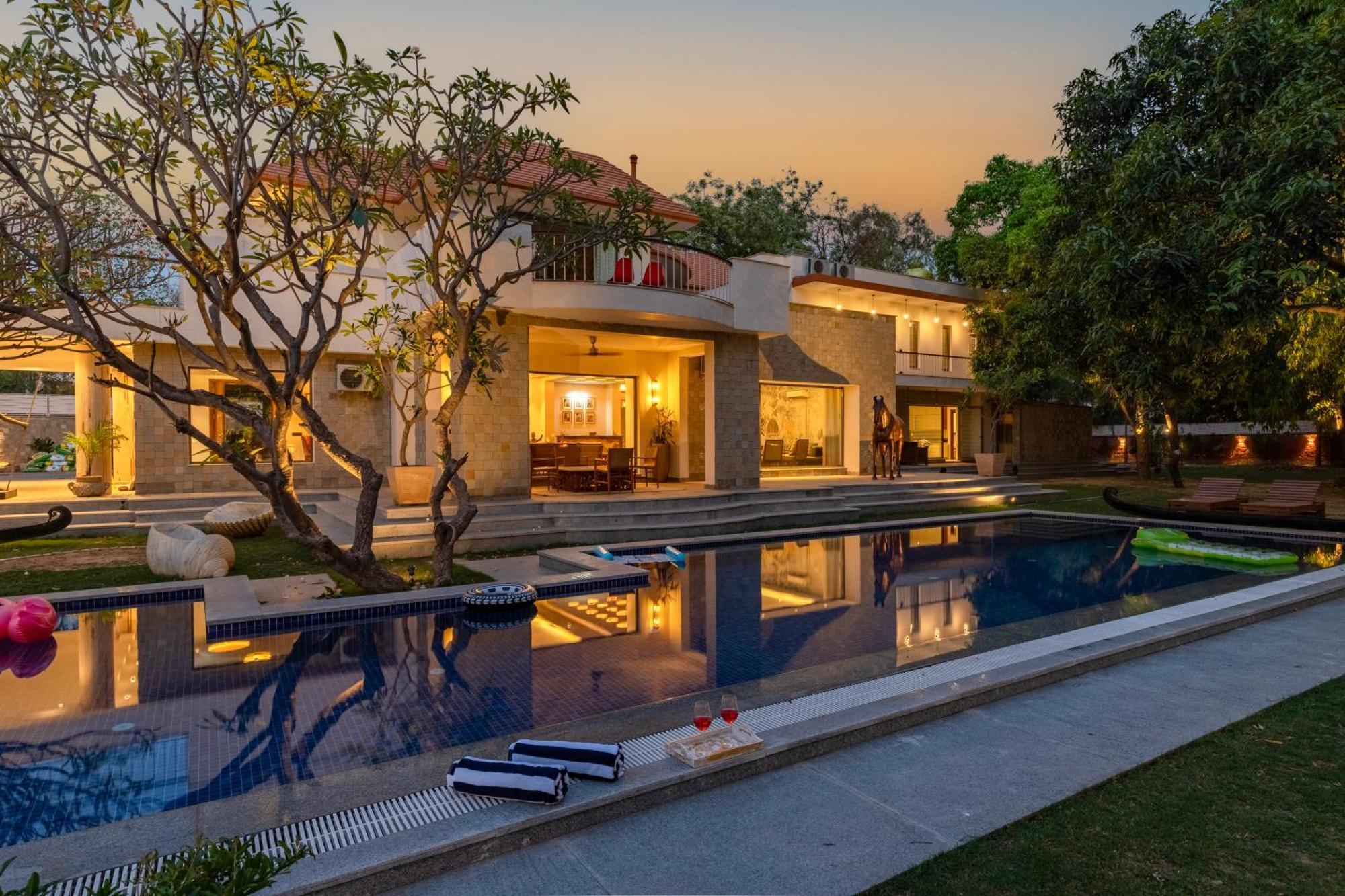 Villa Elivaas Oasis - Luxe 6 Bhk With Pvt Pool *