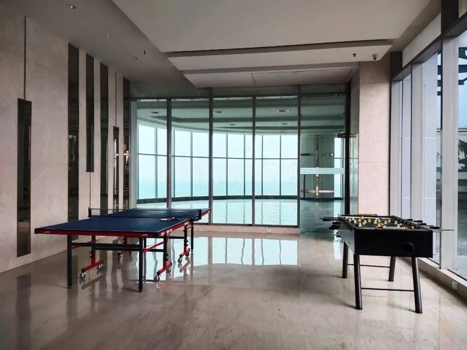 Apartment Countryside Luxury - Supernova Noida New Delhi