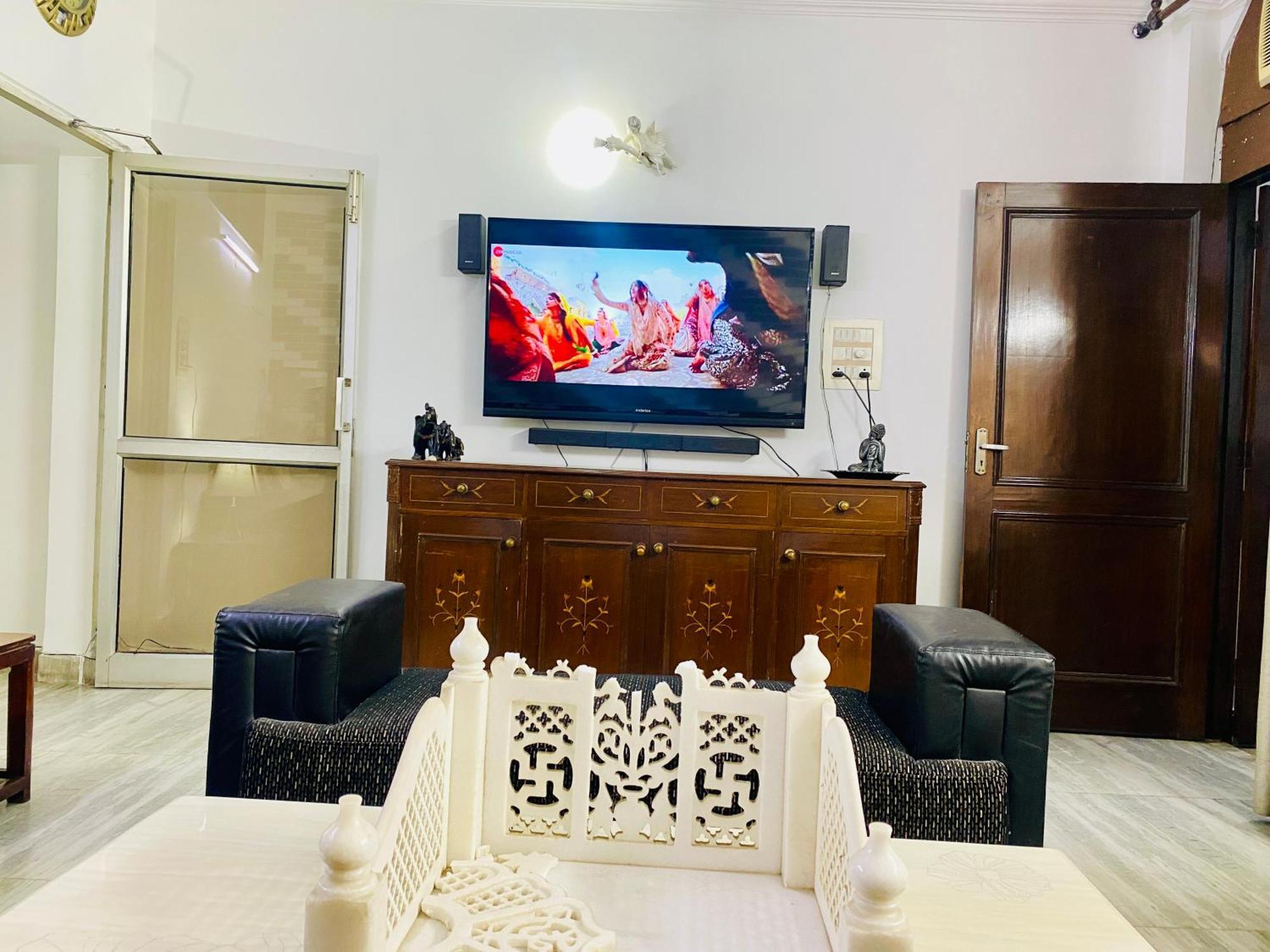 2bhk Flat New Delhi