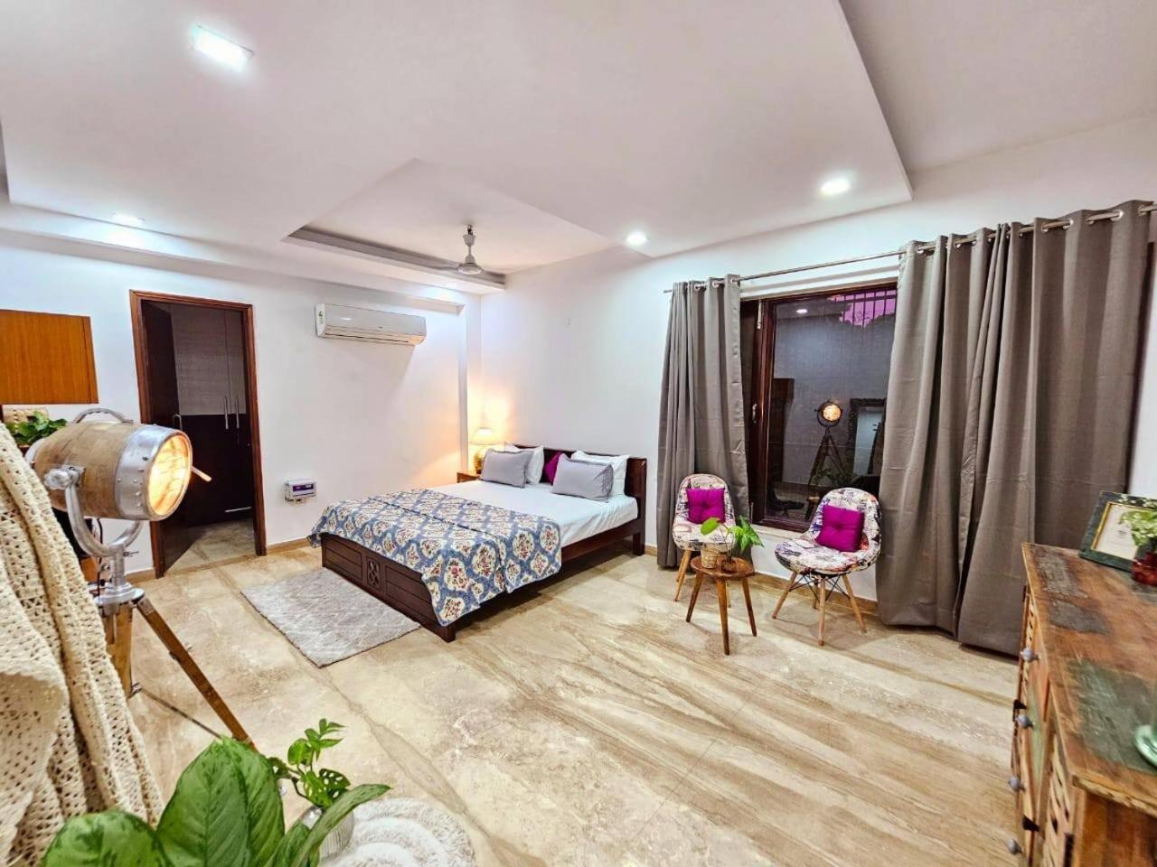 Apartment South Delhi, Artistic 4bhk - Vasant Kunj By Maple Key New Delhi