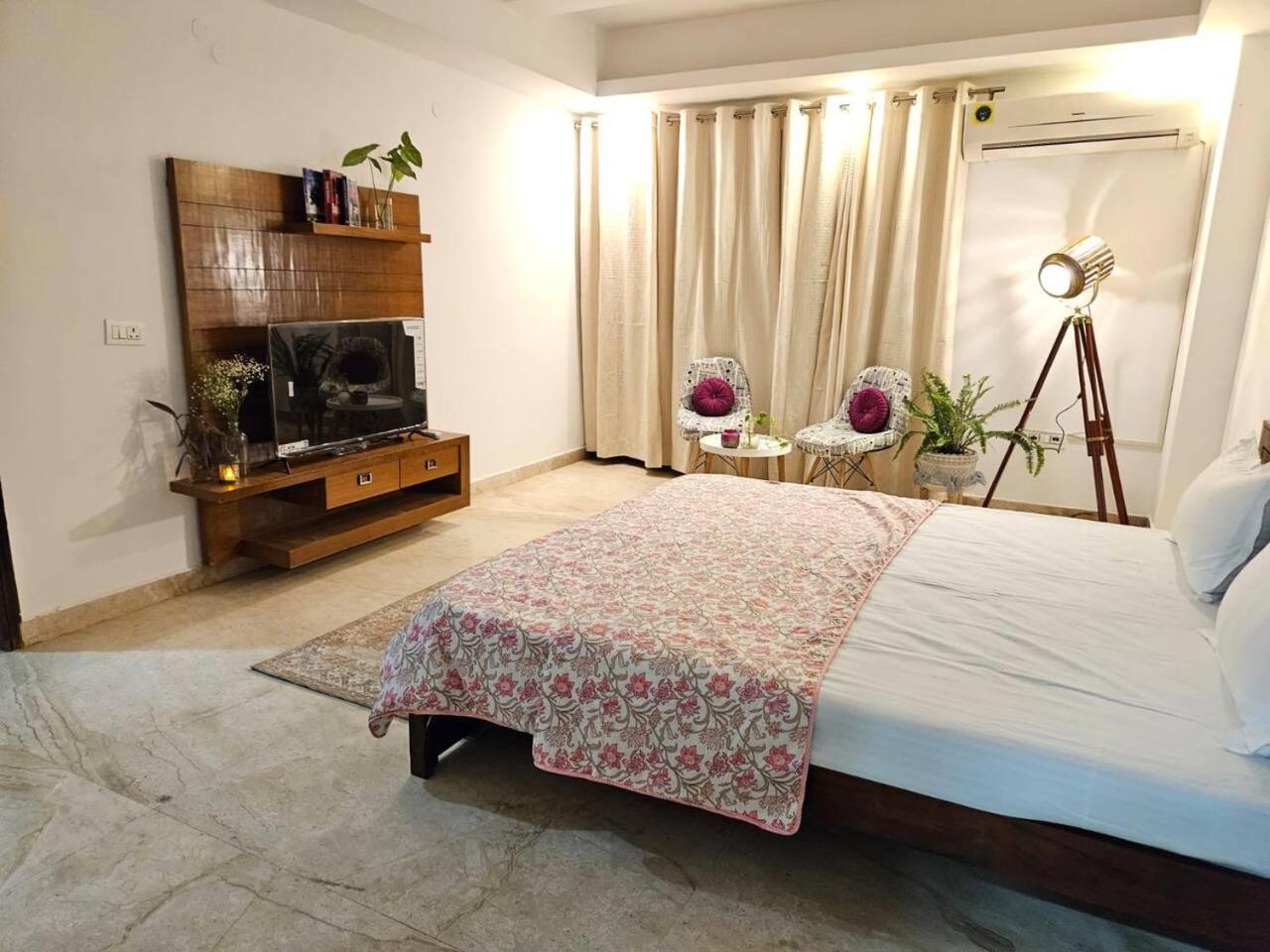 South Delhi, Artistic 4bhk - Vasant Kunj By Maple Key New Delhi