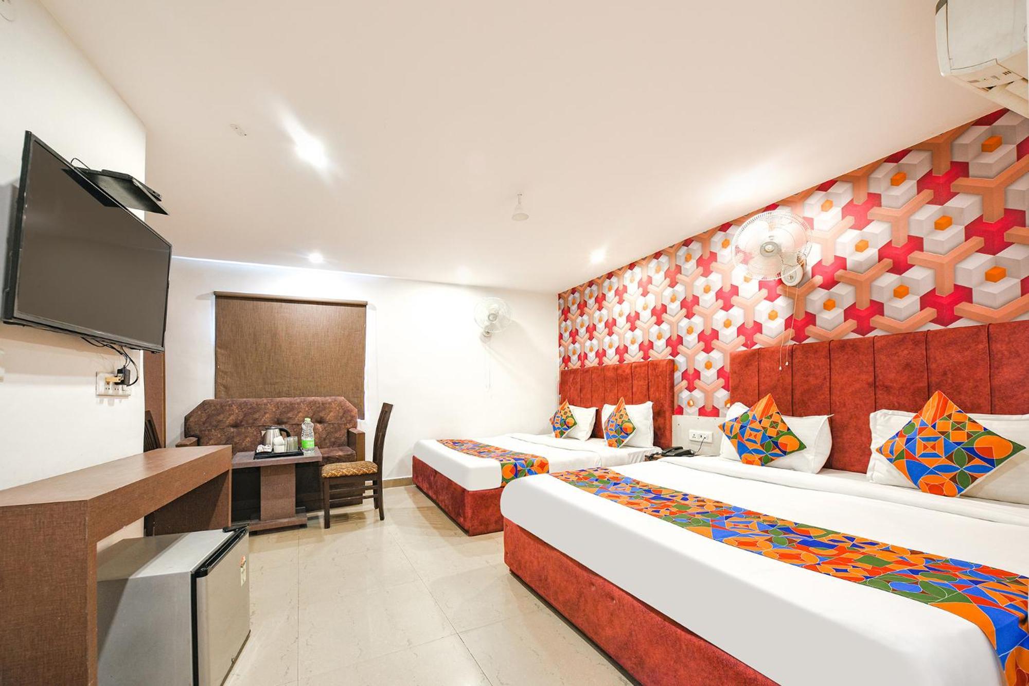 Hotel O Stay Happy