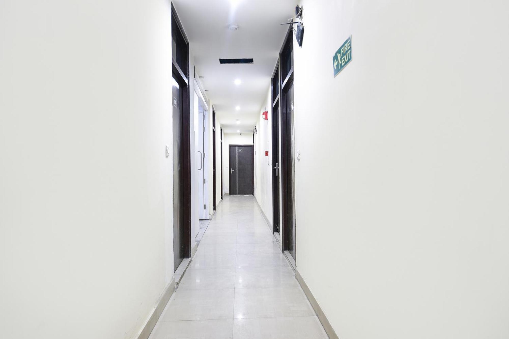 Hotel Hotel O Stay Happy