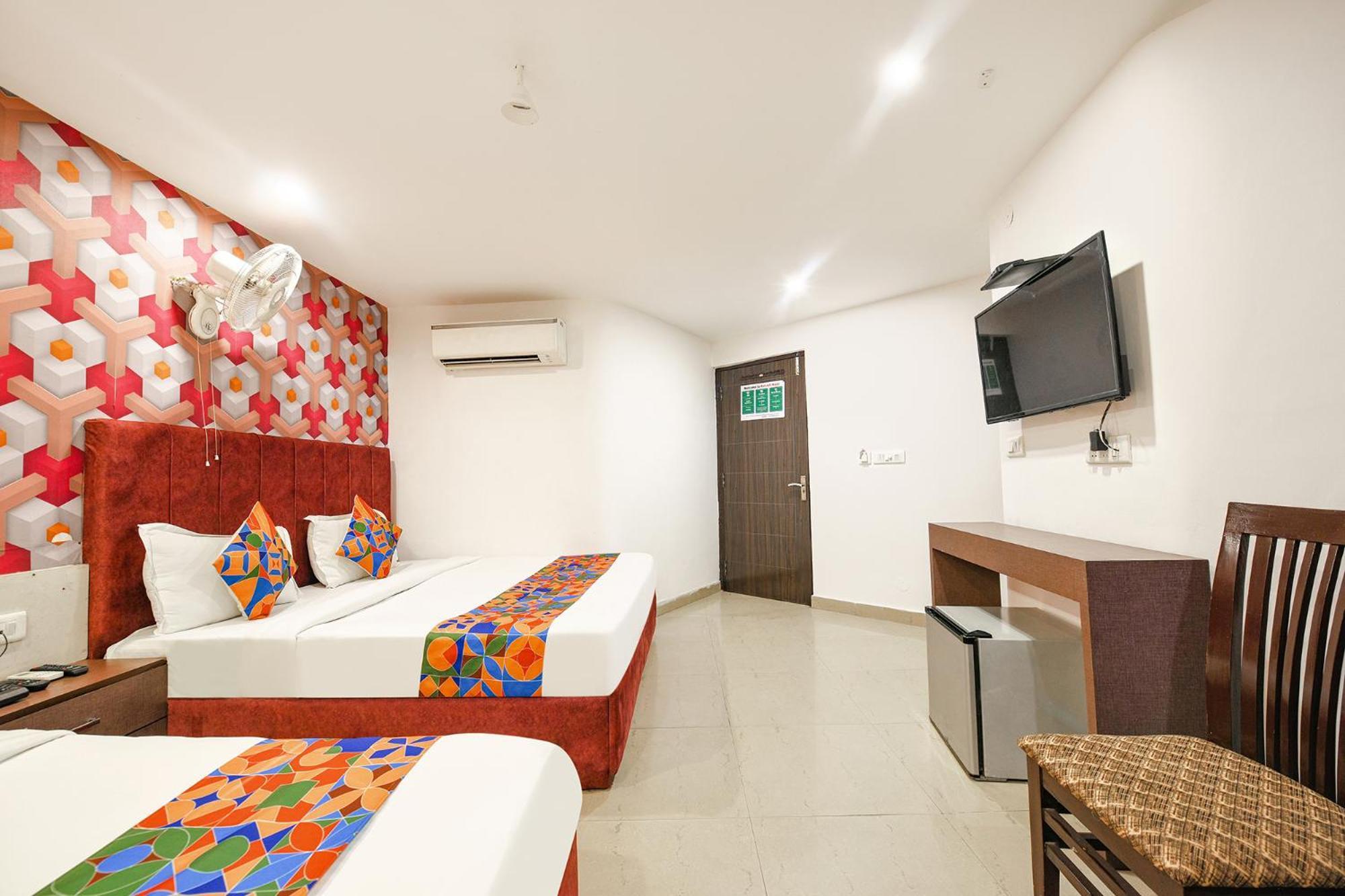 Hotel O Stay Happy 3*