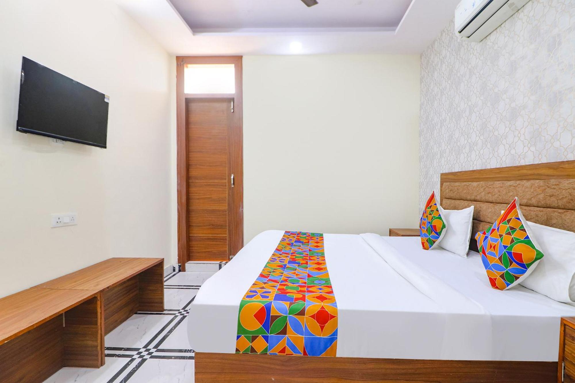 Fabhotel Starlight 3*
