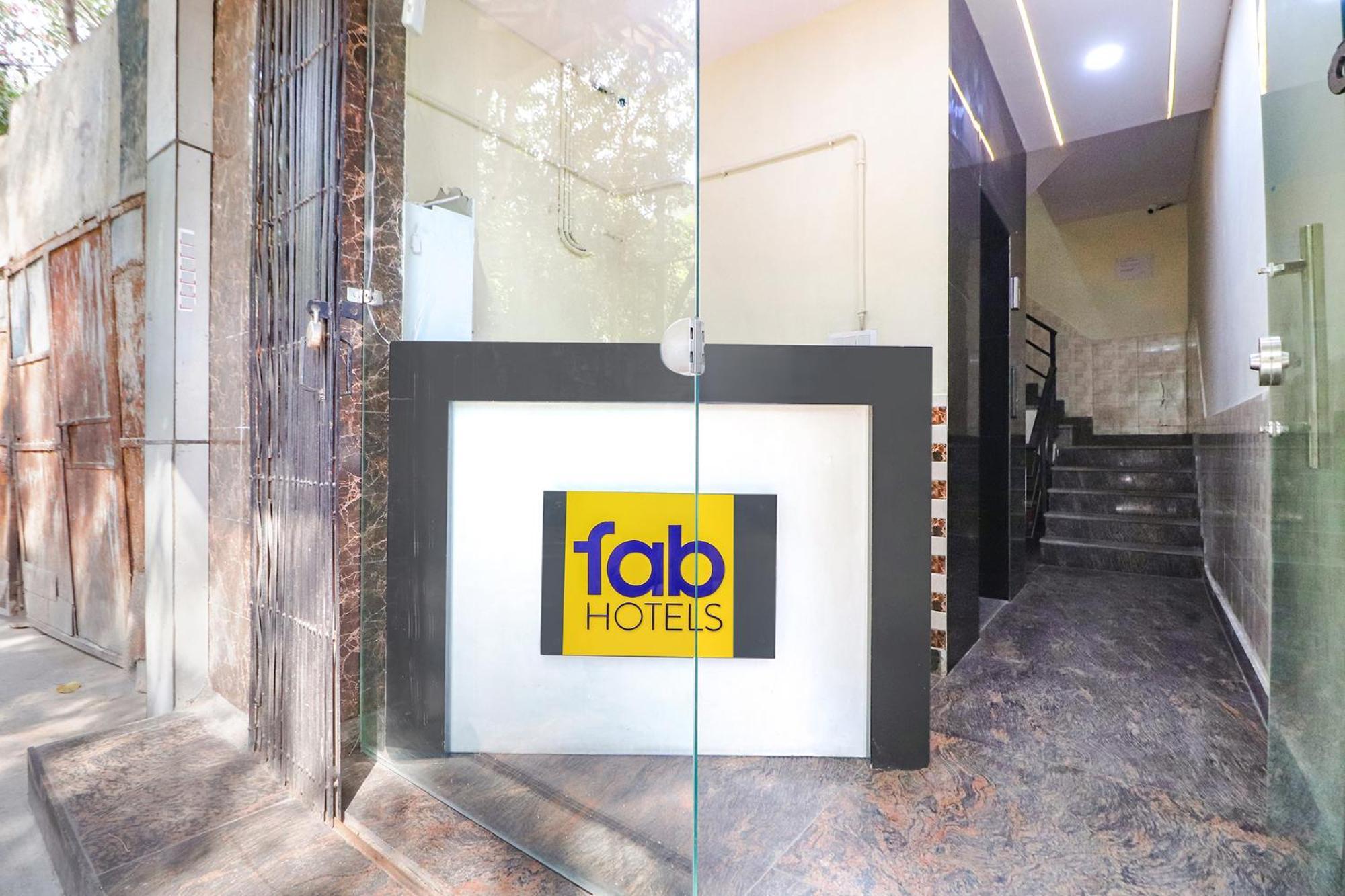 Hotel Fabhotel Starlight