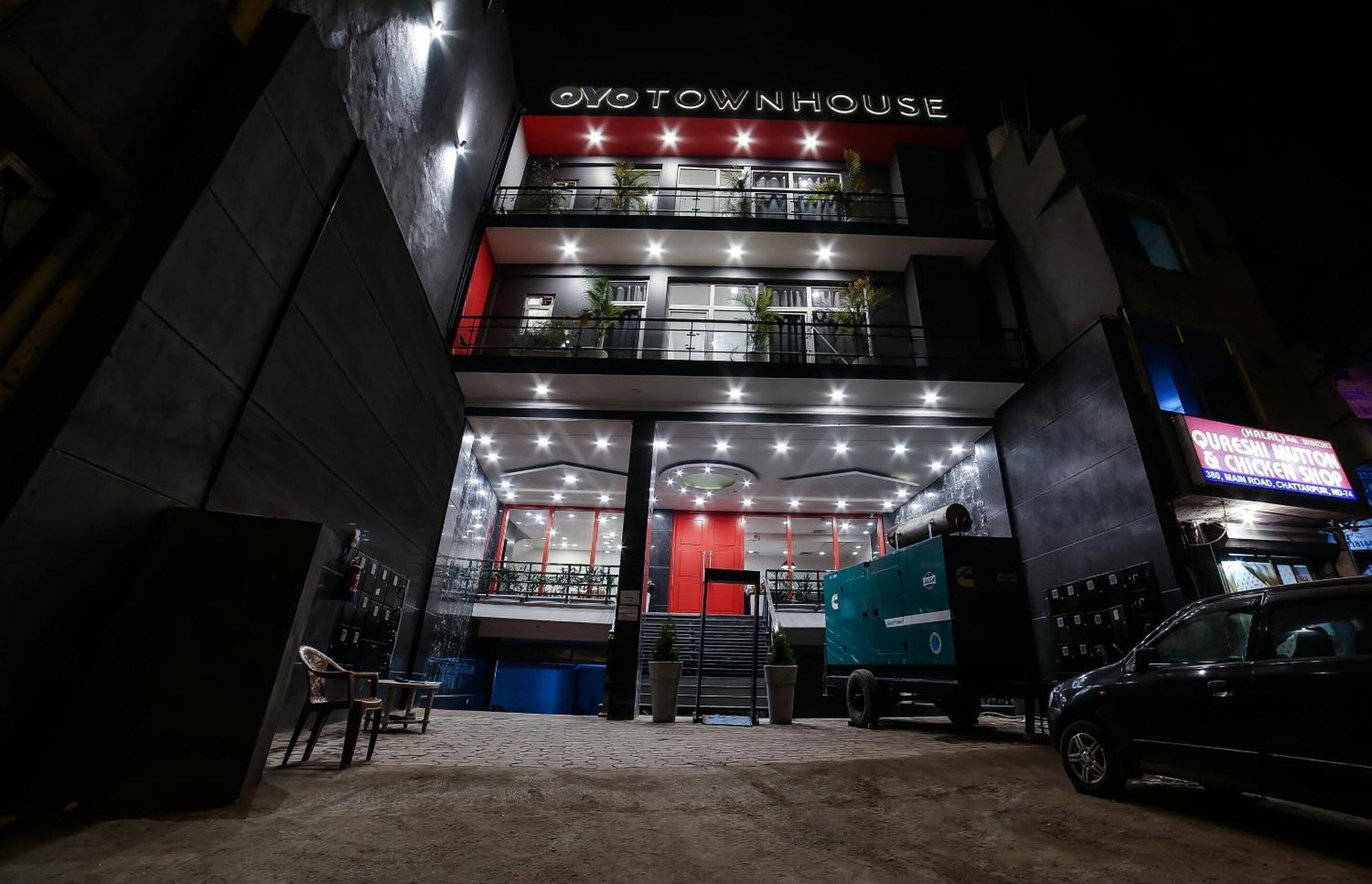 Townhouse Chattarpur Opp. Tivoli Garden Near Chhatarpur Metro Station Hotel