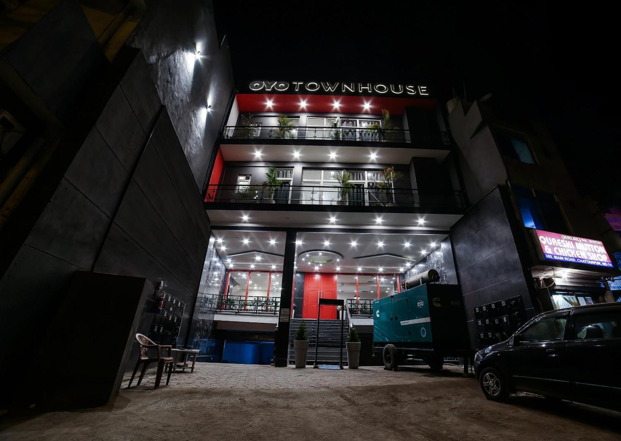 Hotel Townhouse Chattarpur Opp. Tivoli Garden Near Chhatarpur Metro Station